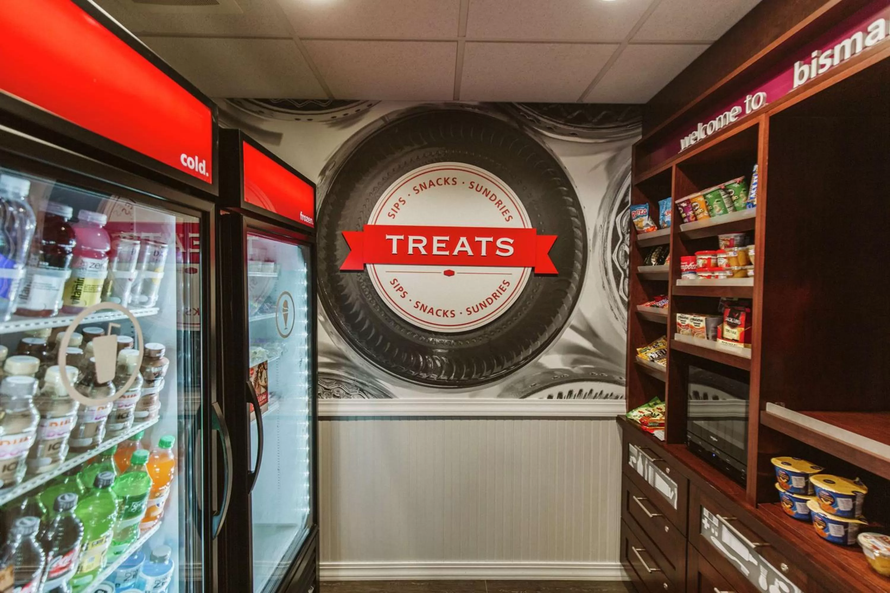 Restaurant/places to eat in Hampton Inn Bismarck