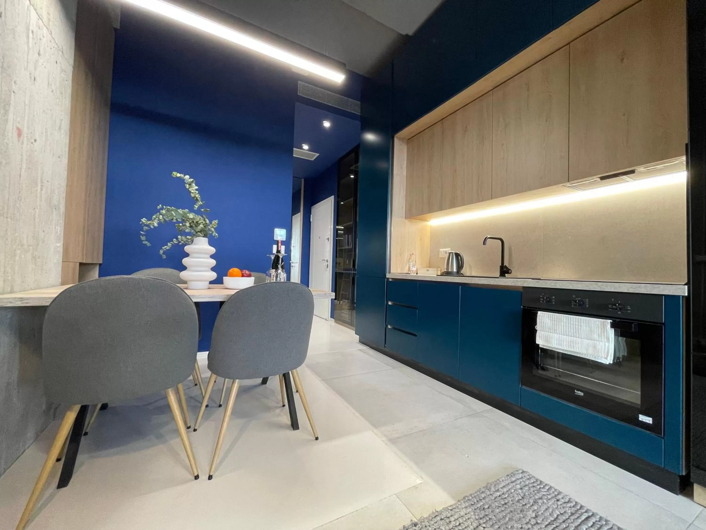 Kitchen or kitchenette, Kitchen/Kitchenette in Ambassador Skyline Apartments