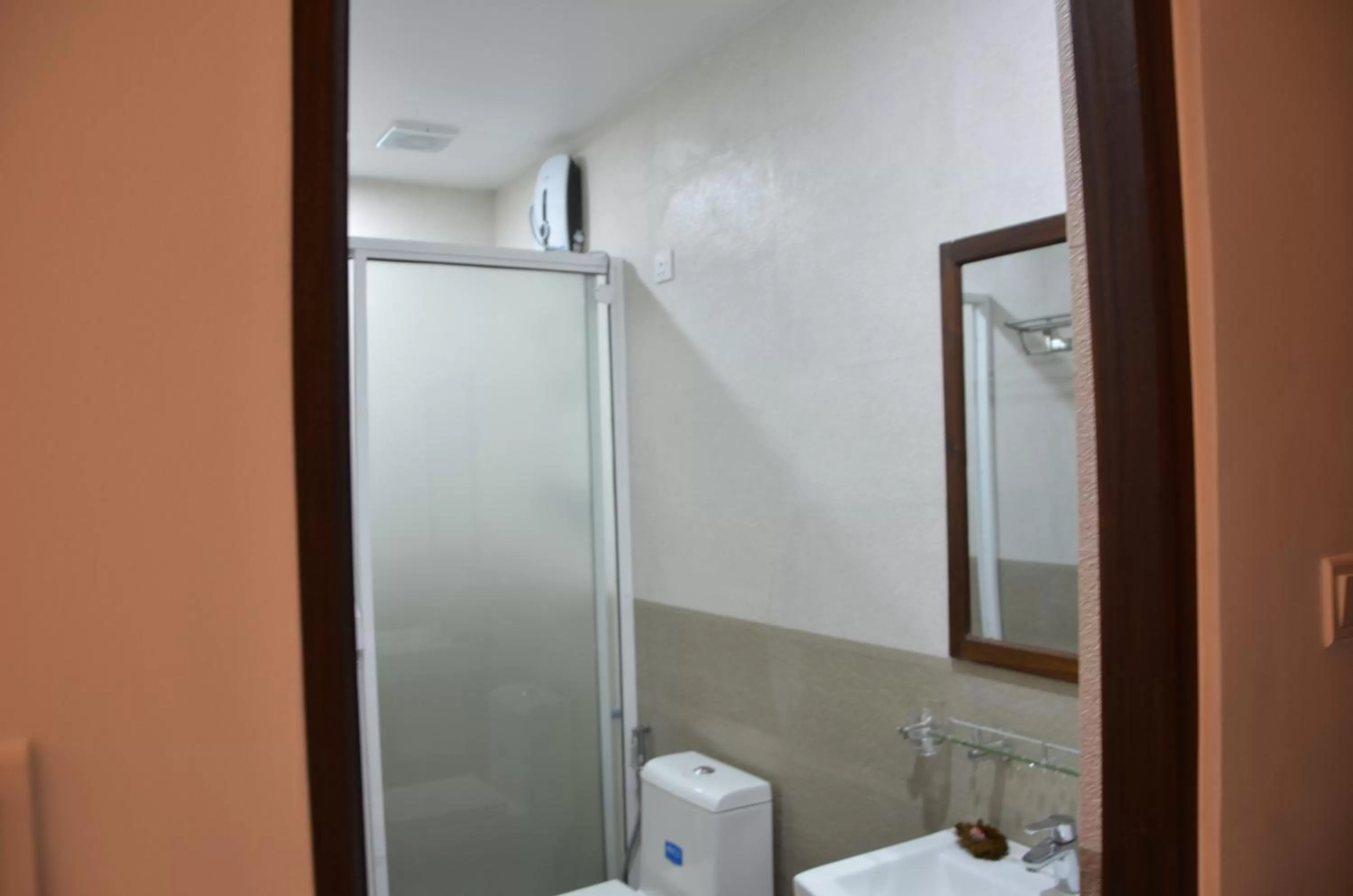 Bathroom in Kandy Rivers Edge Nature Resort