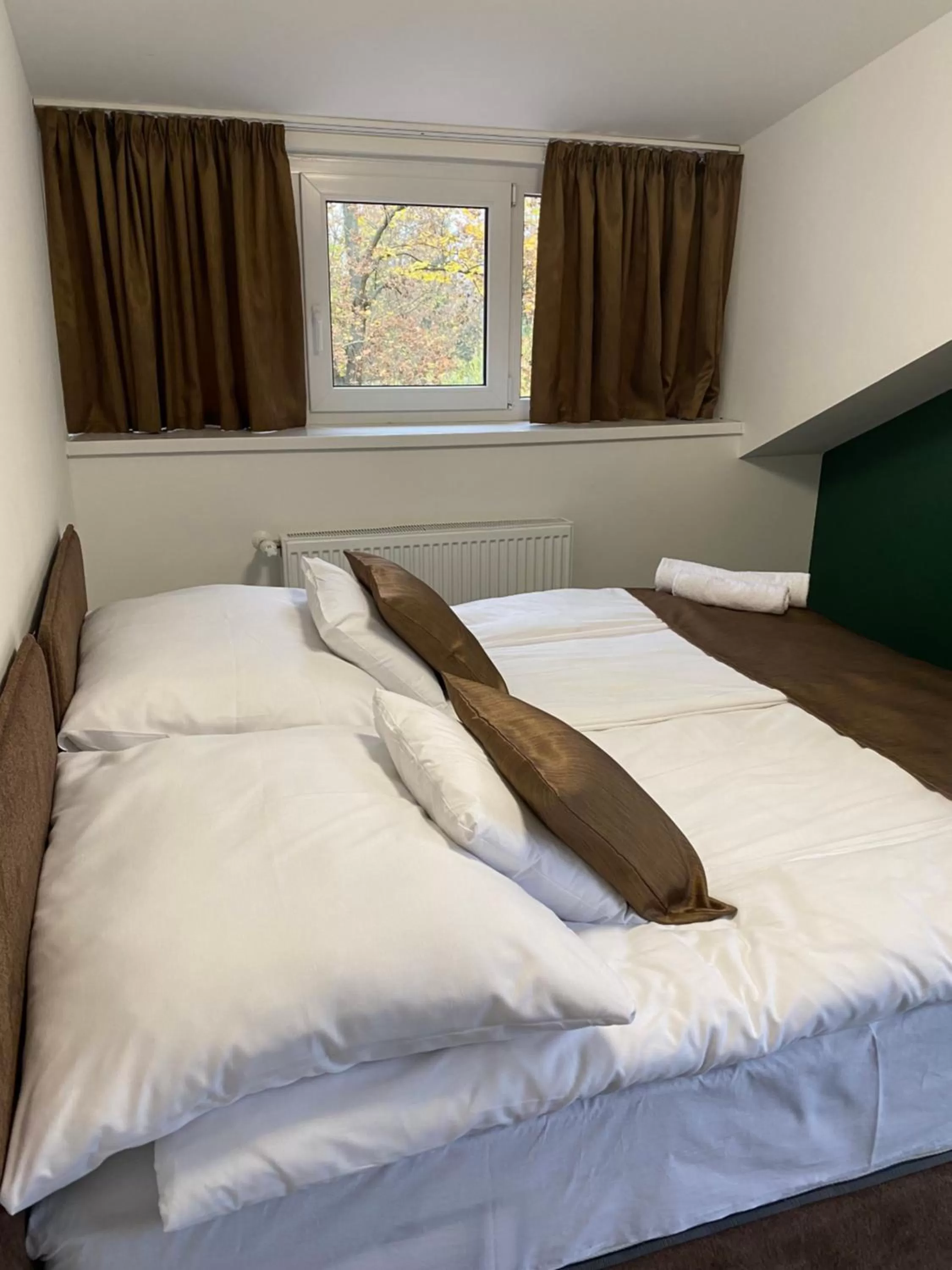 Bedroom, Bed in A Fogadó