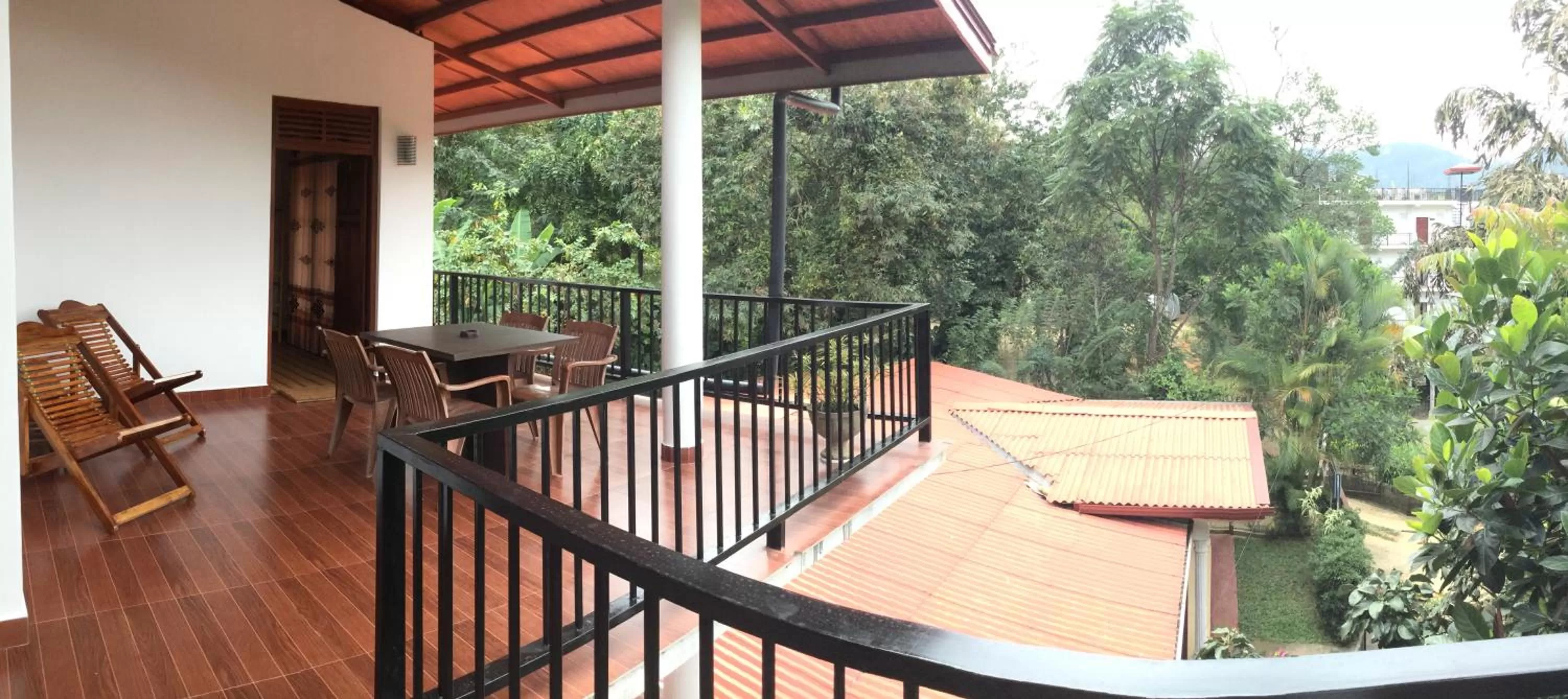 Balcony/Terrace in Freedom Guest Inn Ella