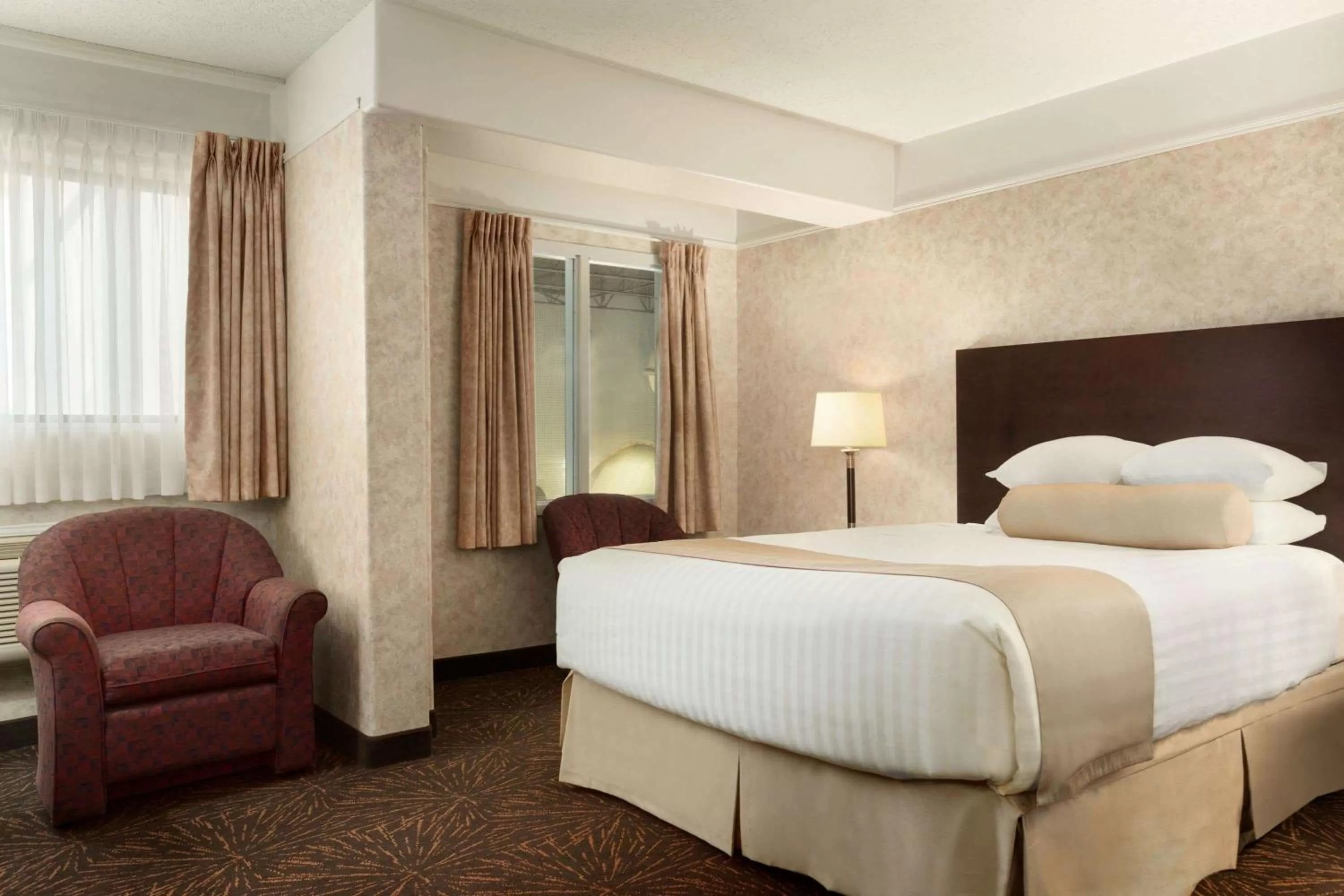 Photo of the whole room in Travelodge by Wyndham Lloydminster