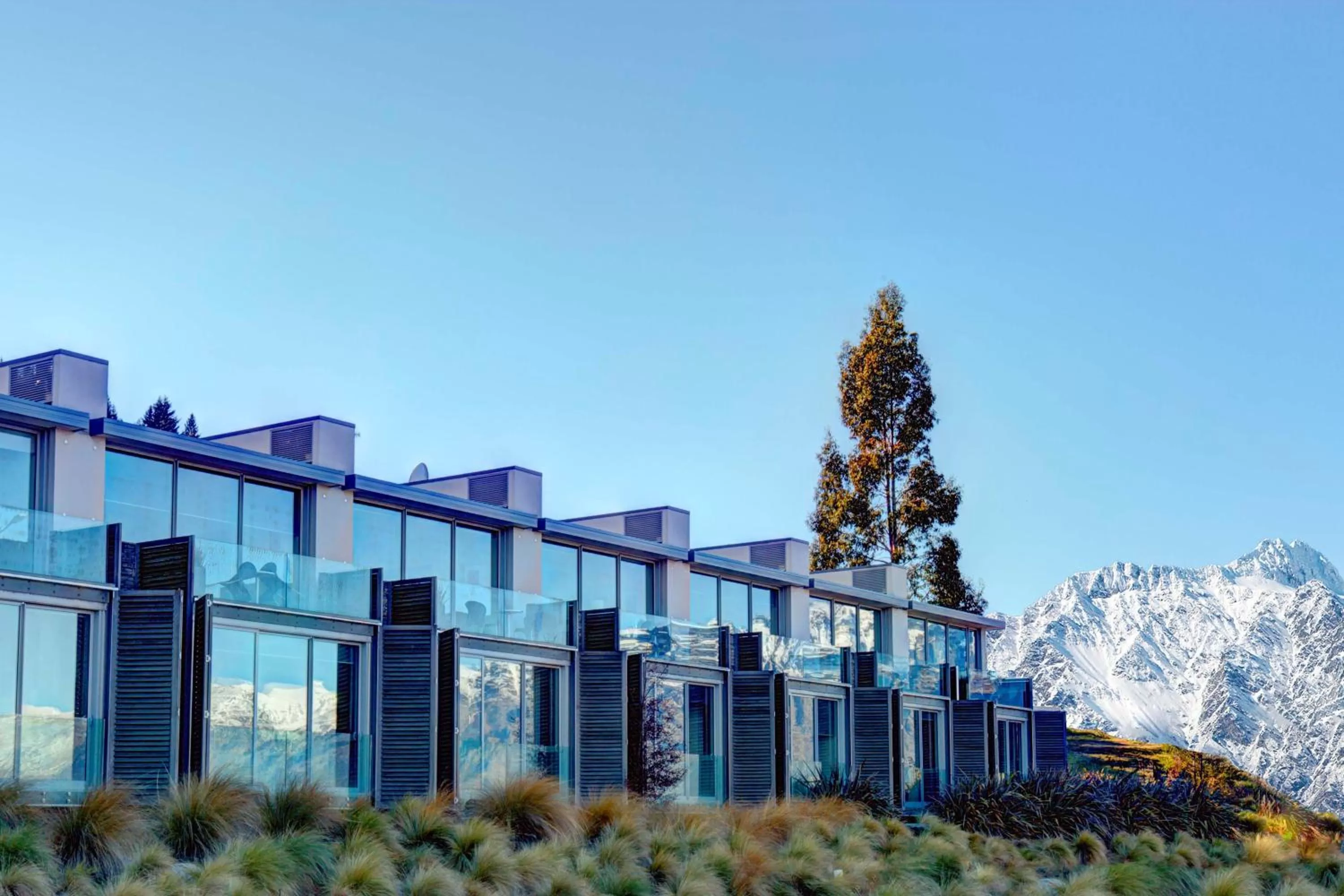 Facade/entrance in Swiss-Belsuites Pounamu Queenstown