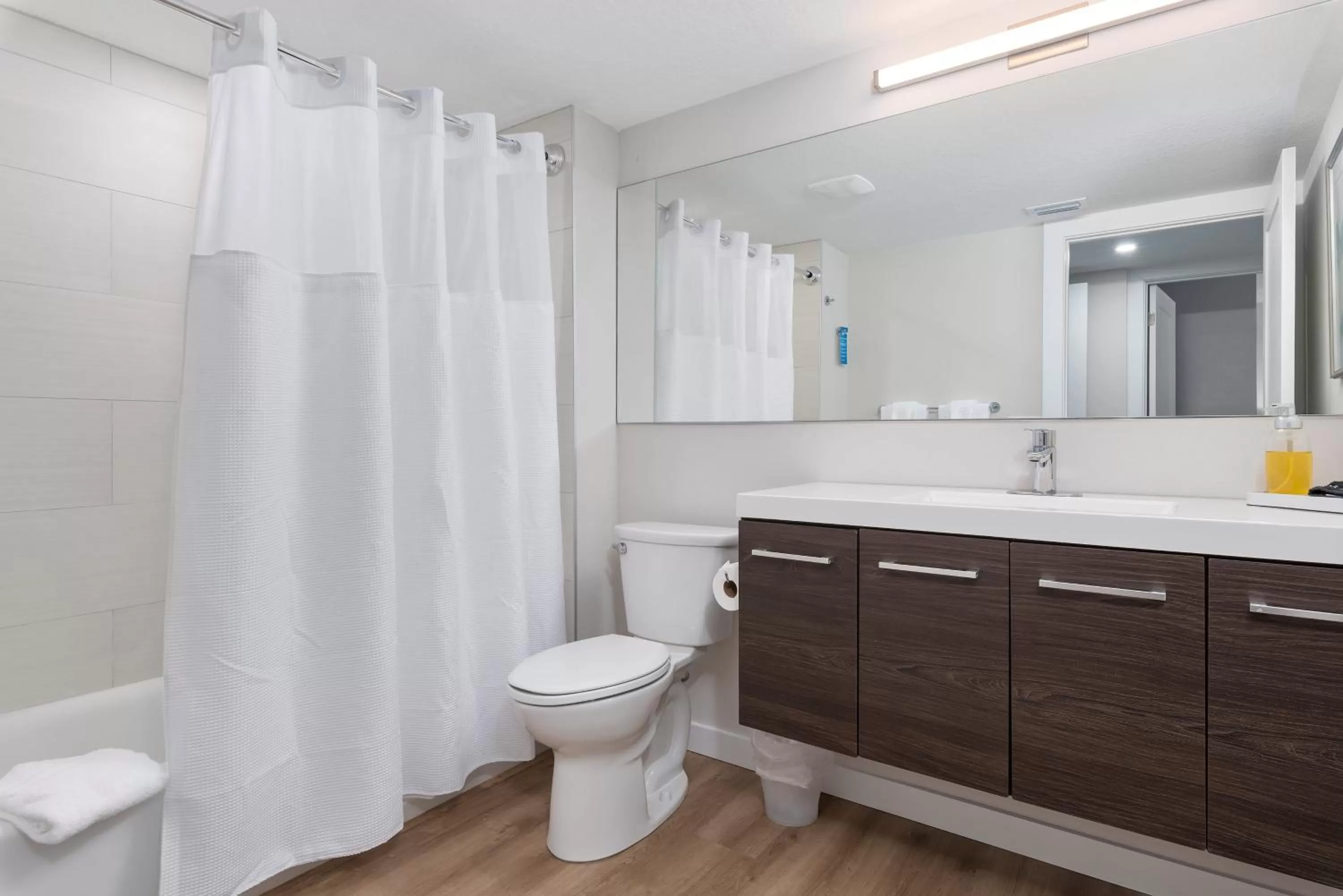 Escape Coastal Resort on Casey Key