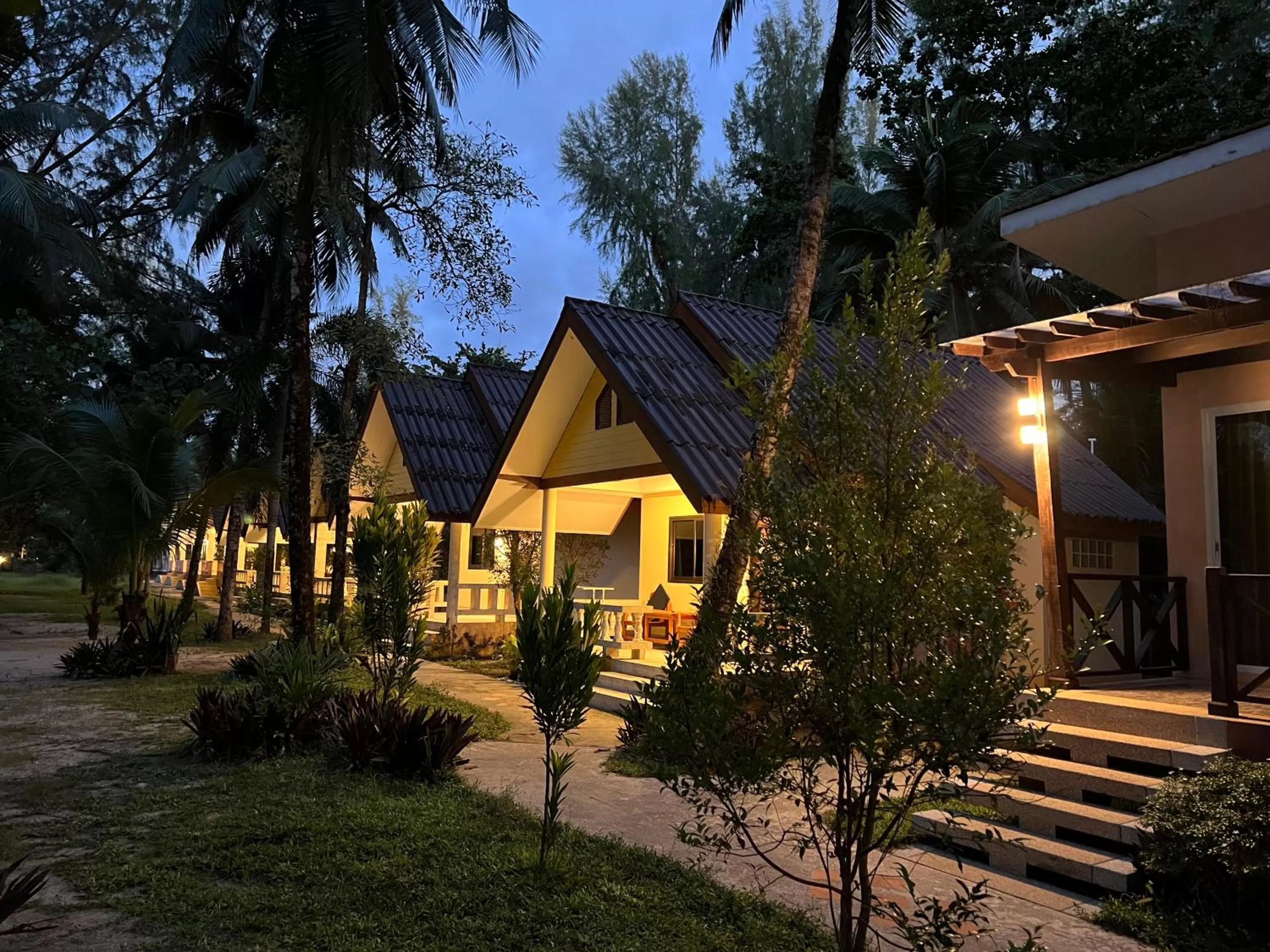 Property Building in Ao Thong beach Bungalows