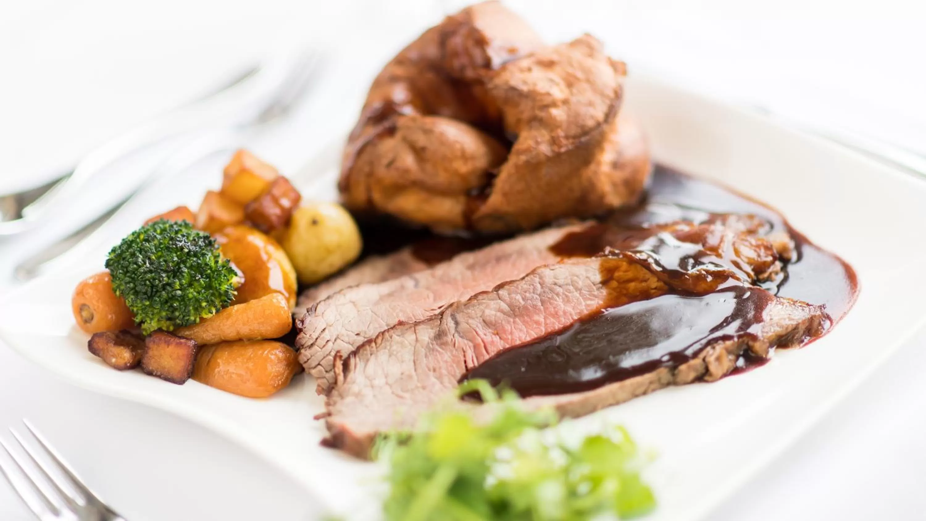 Meals in The Carlyon Bay Hotel and Spa