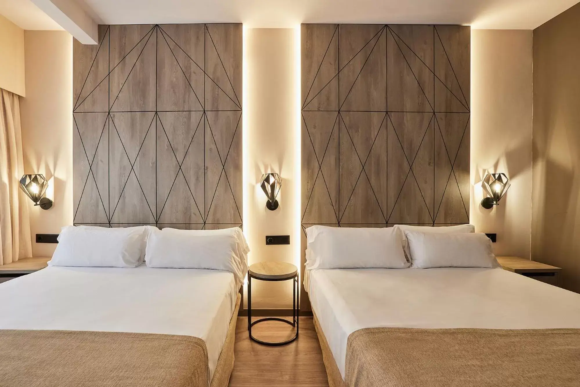 Superior Quadruple Room in Hotel Bristol 4 Sup Superior Quadruple Room in Hotel Bristol 4 Sup