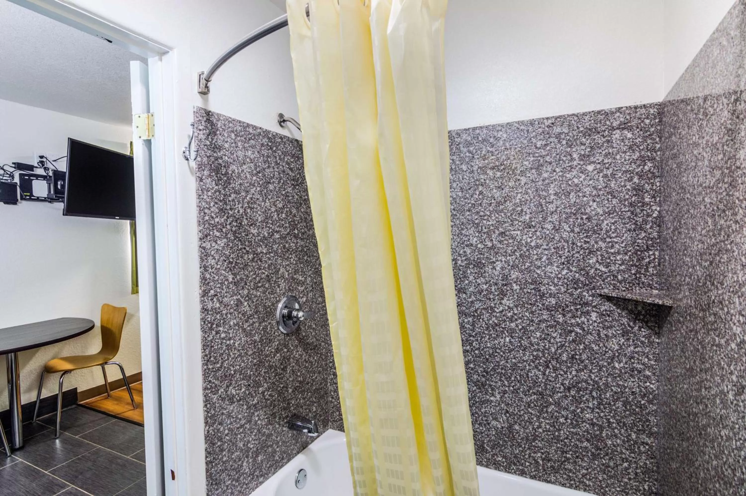 Shower in Motel 6-Childress, TX