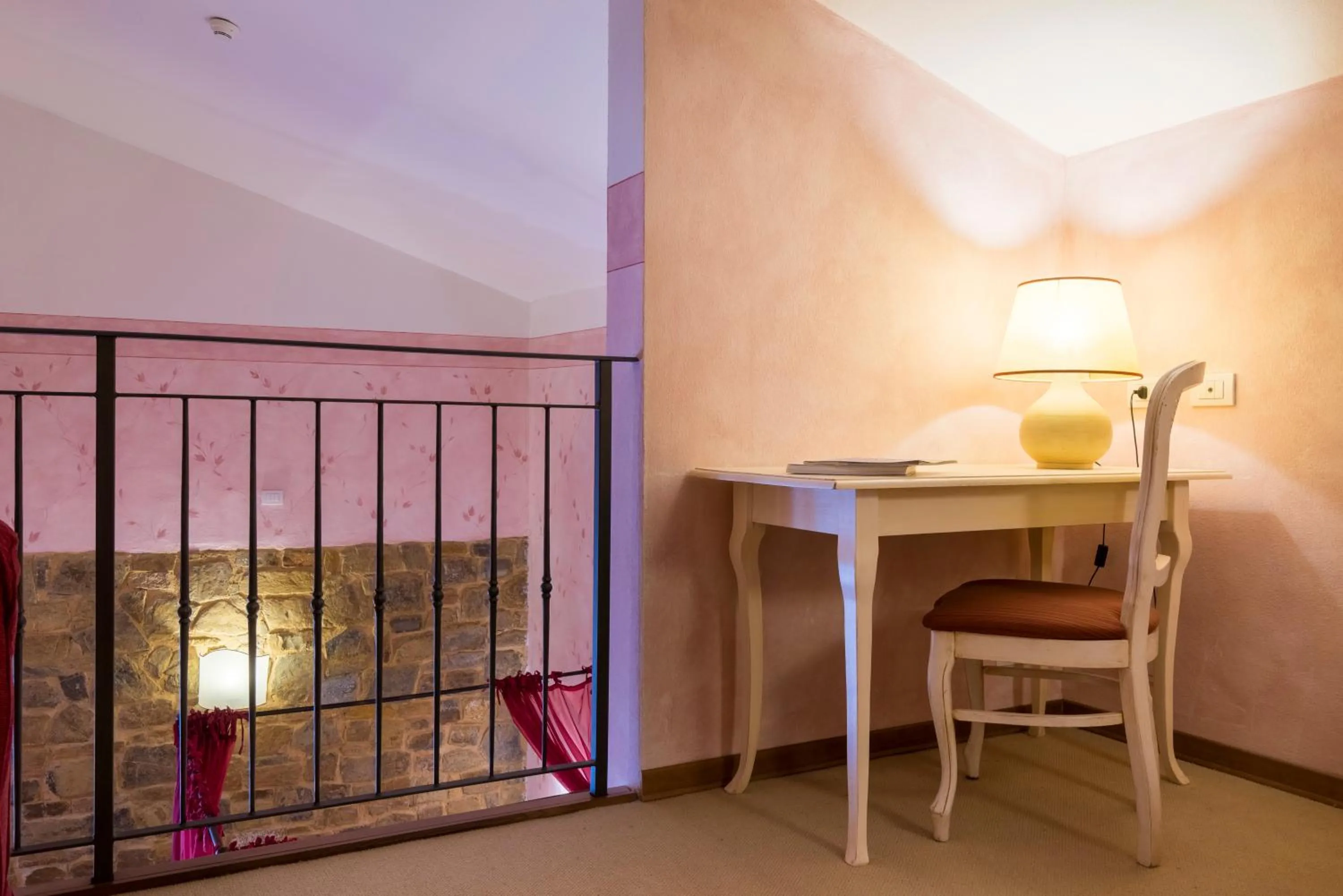 Decorative detail in Hotel Borgo Di Cortefreda - Place of Charme