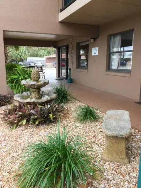 Dinner Bell Motel Dinner Bell Motel