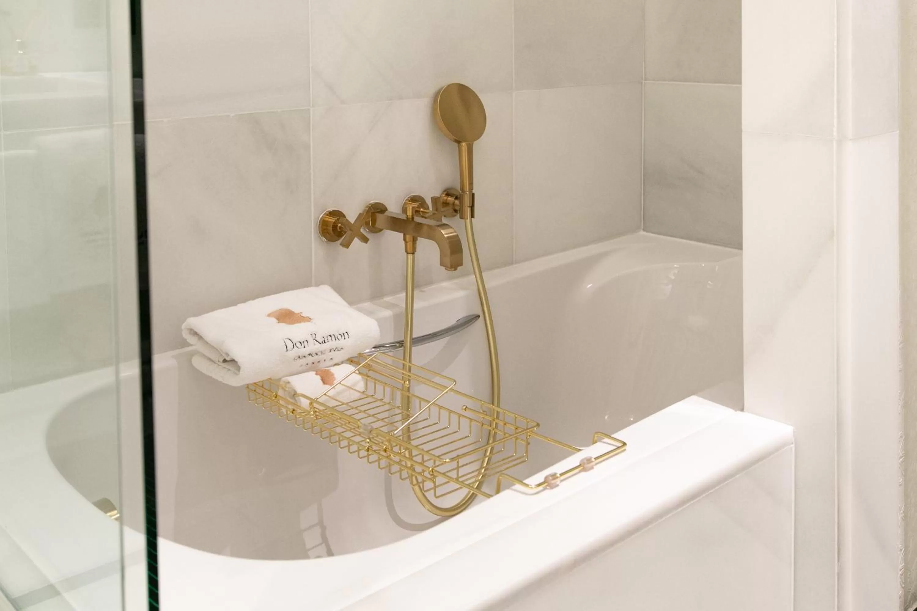 Shower in Hotel Casa Palacio Don Ramón