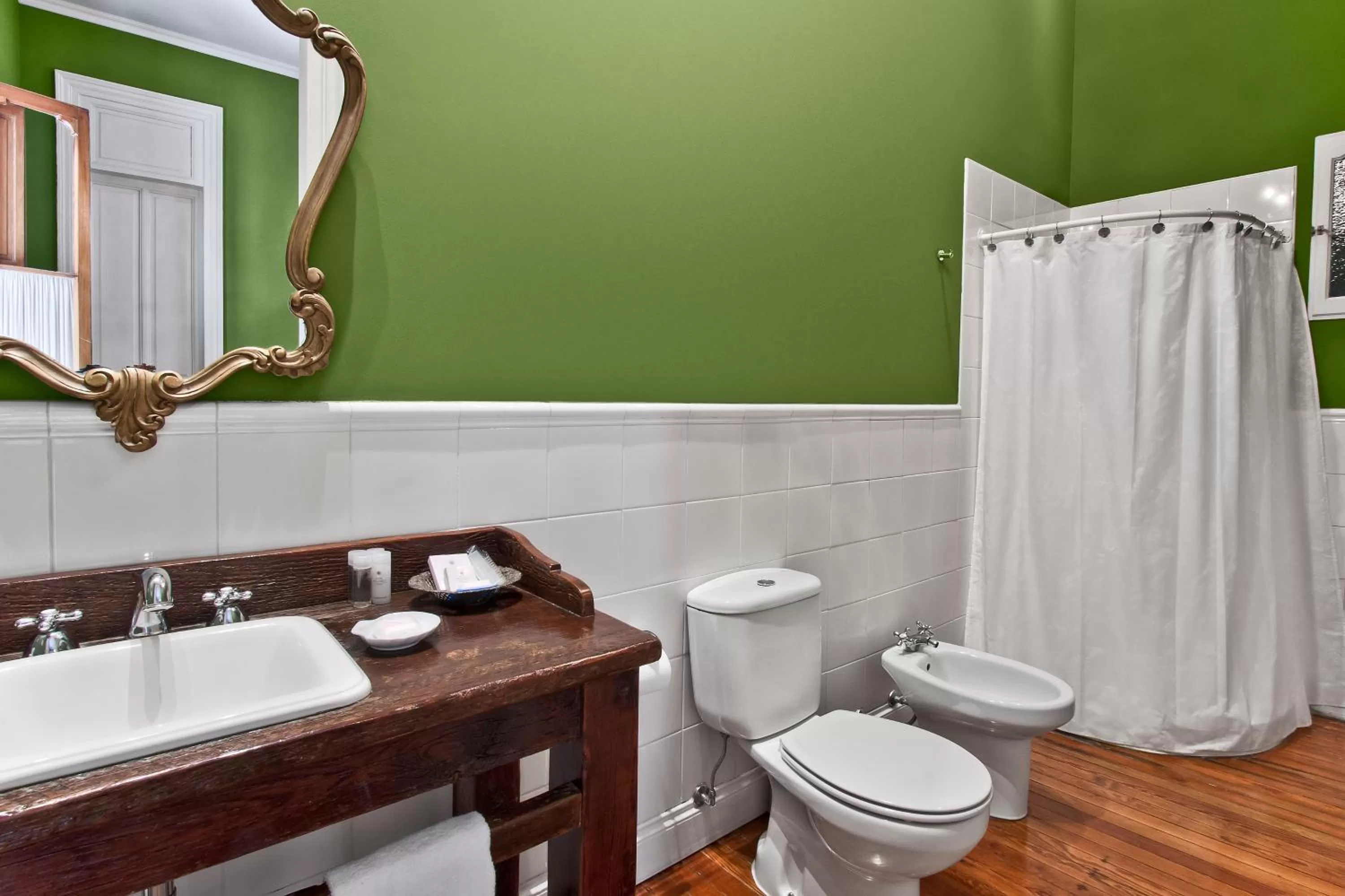 Bathroom in Hotel del Casco