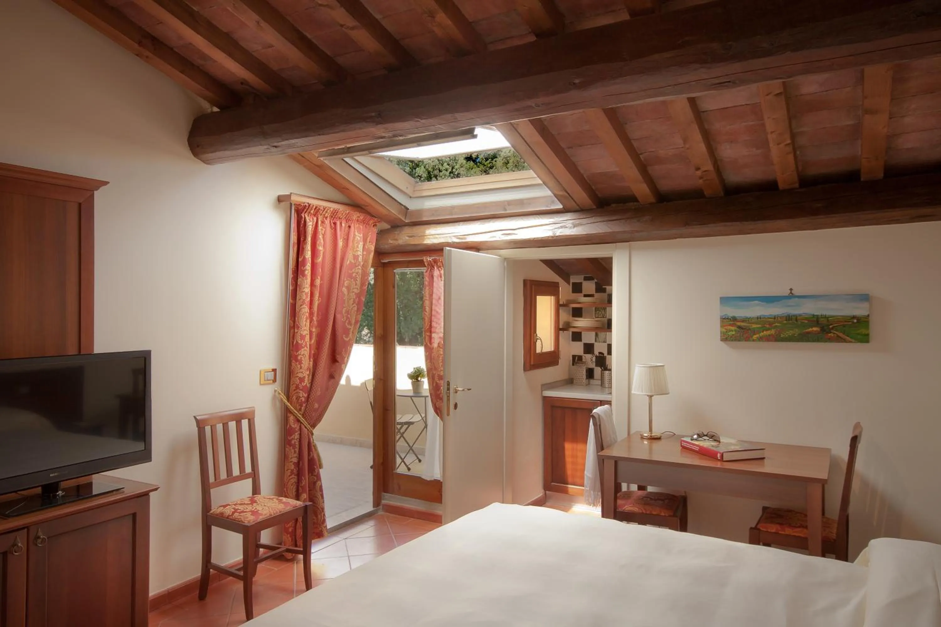 Photo of the whole room, Bed in Relais La Corte di Cloris