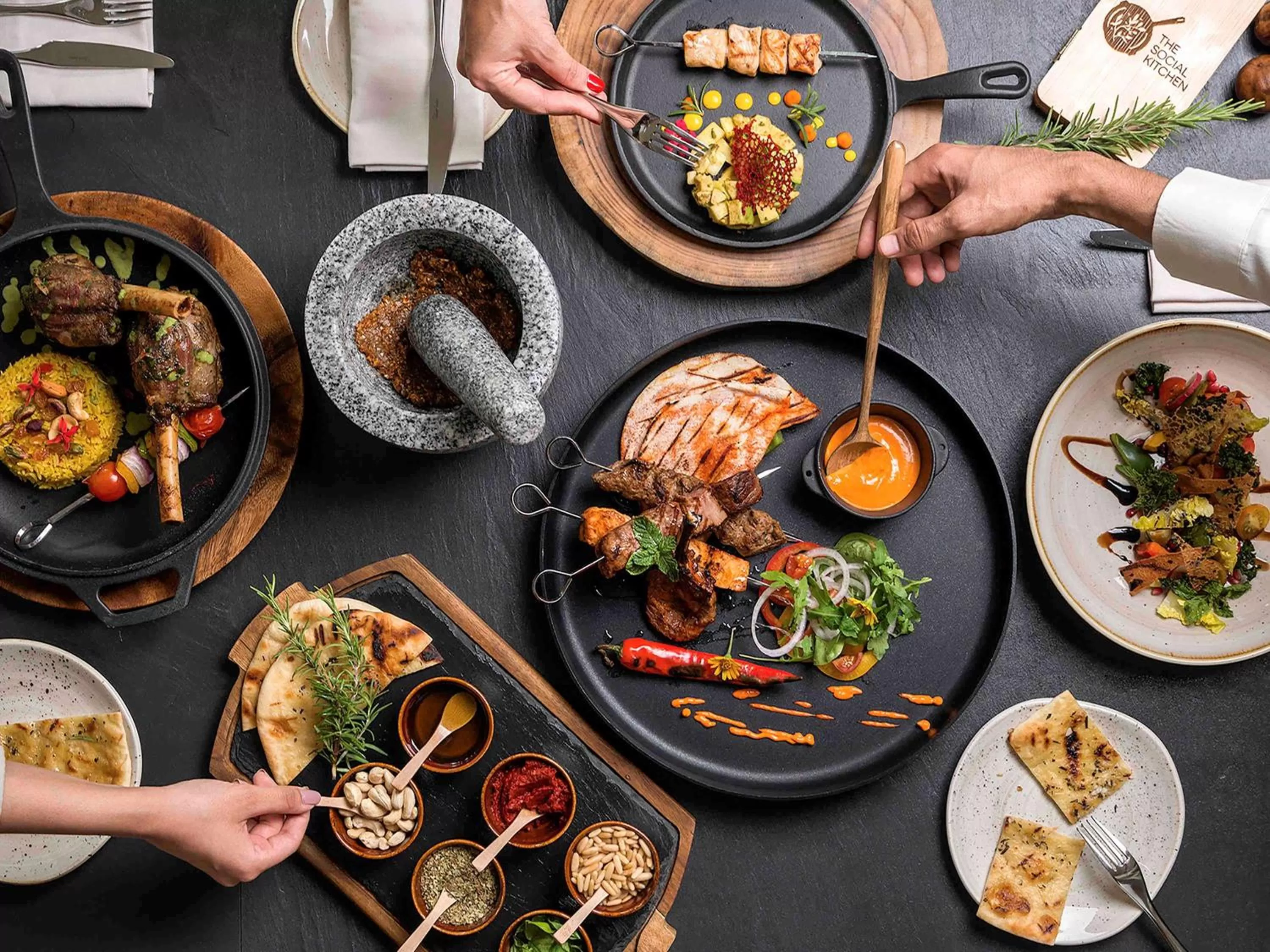 Restaurant/places to eat in The Retreat Palm Dubai MGallery by Sofitel