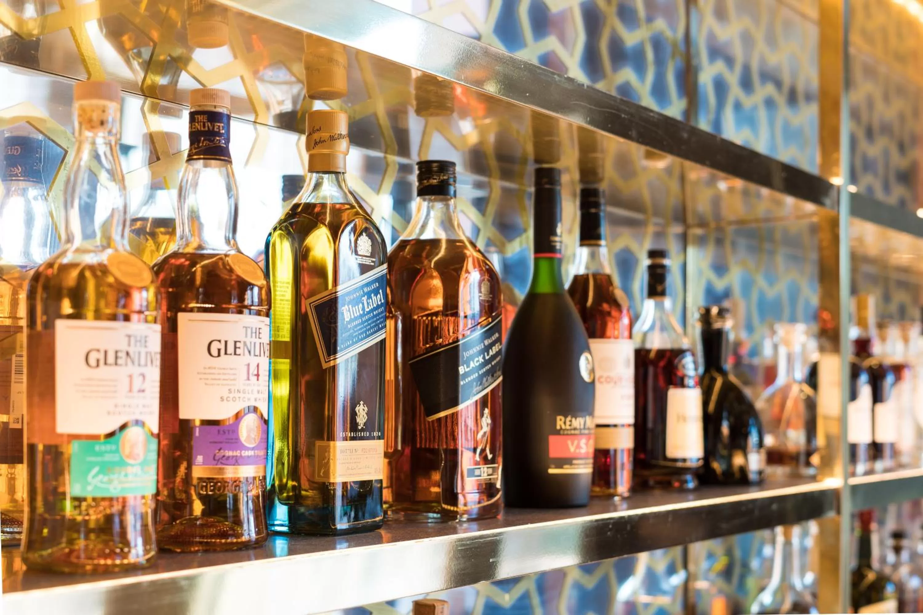 Restaurant/places to eat in 33 Hotel, New York City, Seaport