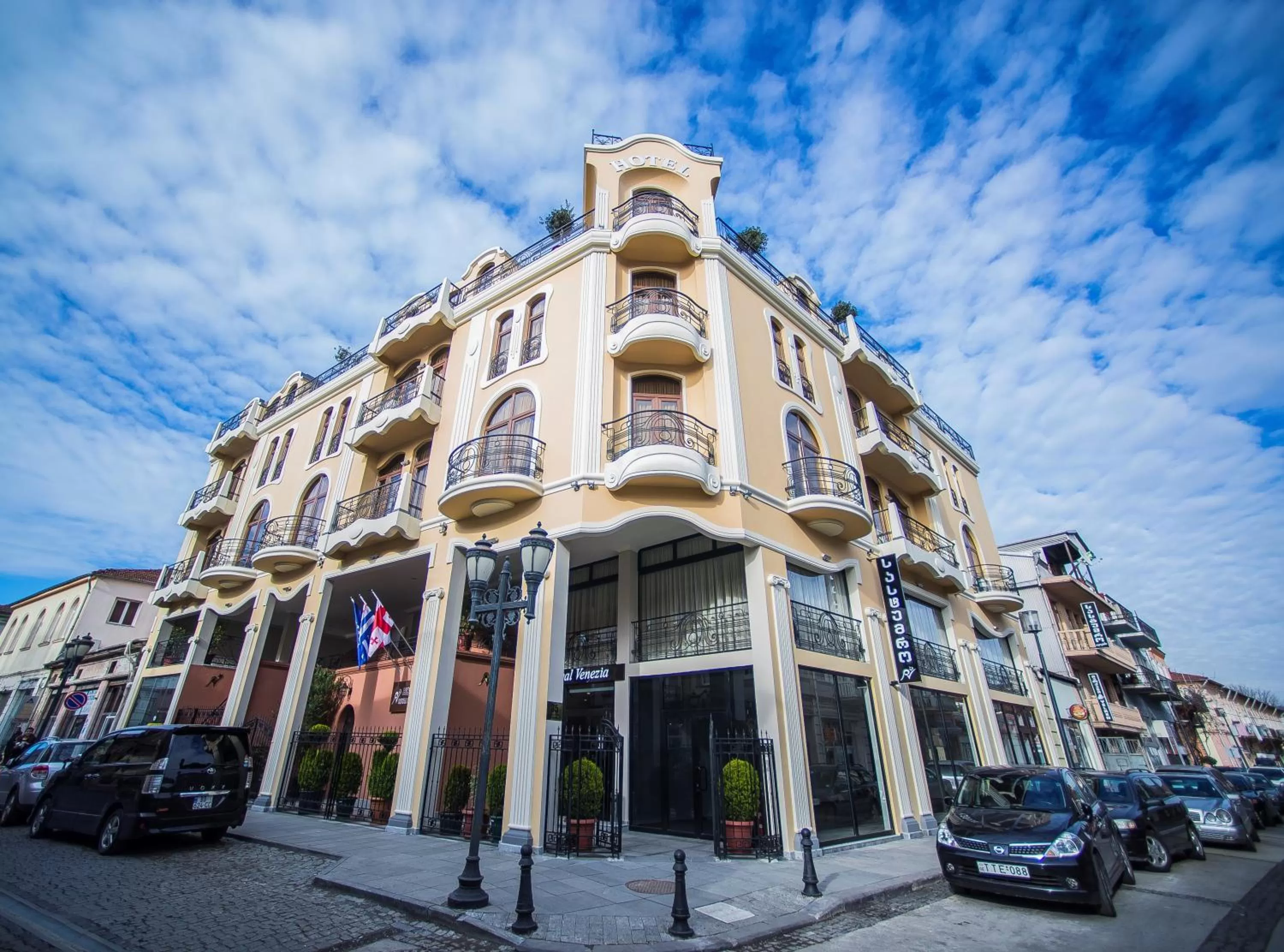 Facade/entrance, Property Building in Royal Venezia Hotel
