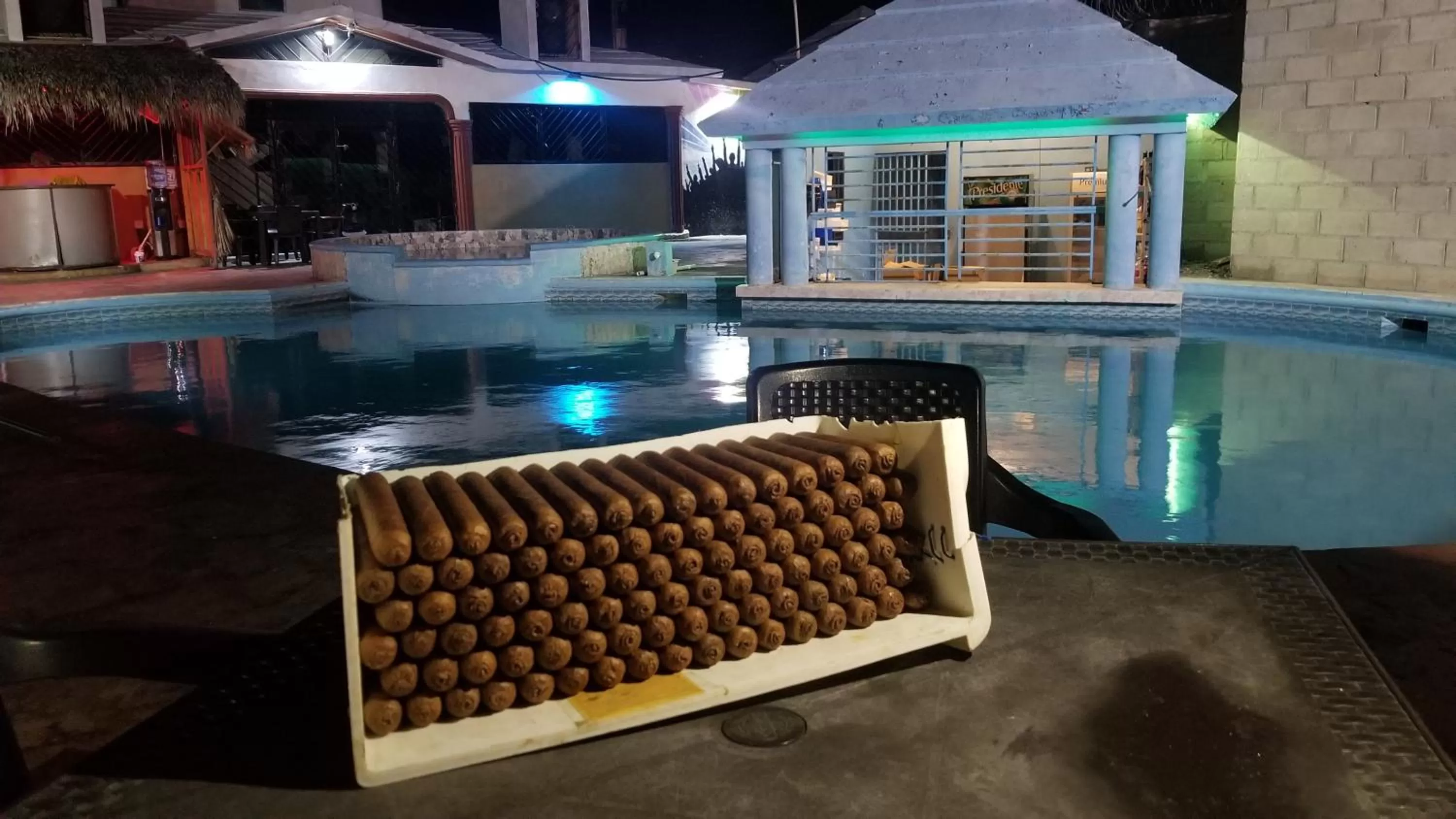 Activities, Swimming Pool in Hotel El Dorado