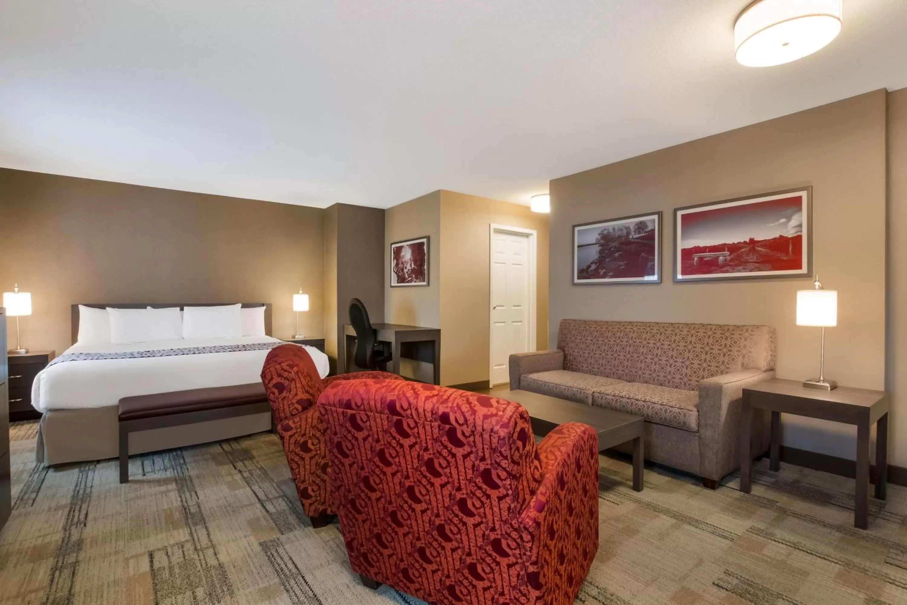 Bedroom, Bed in Best Western Colonel Butler Inn