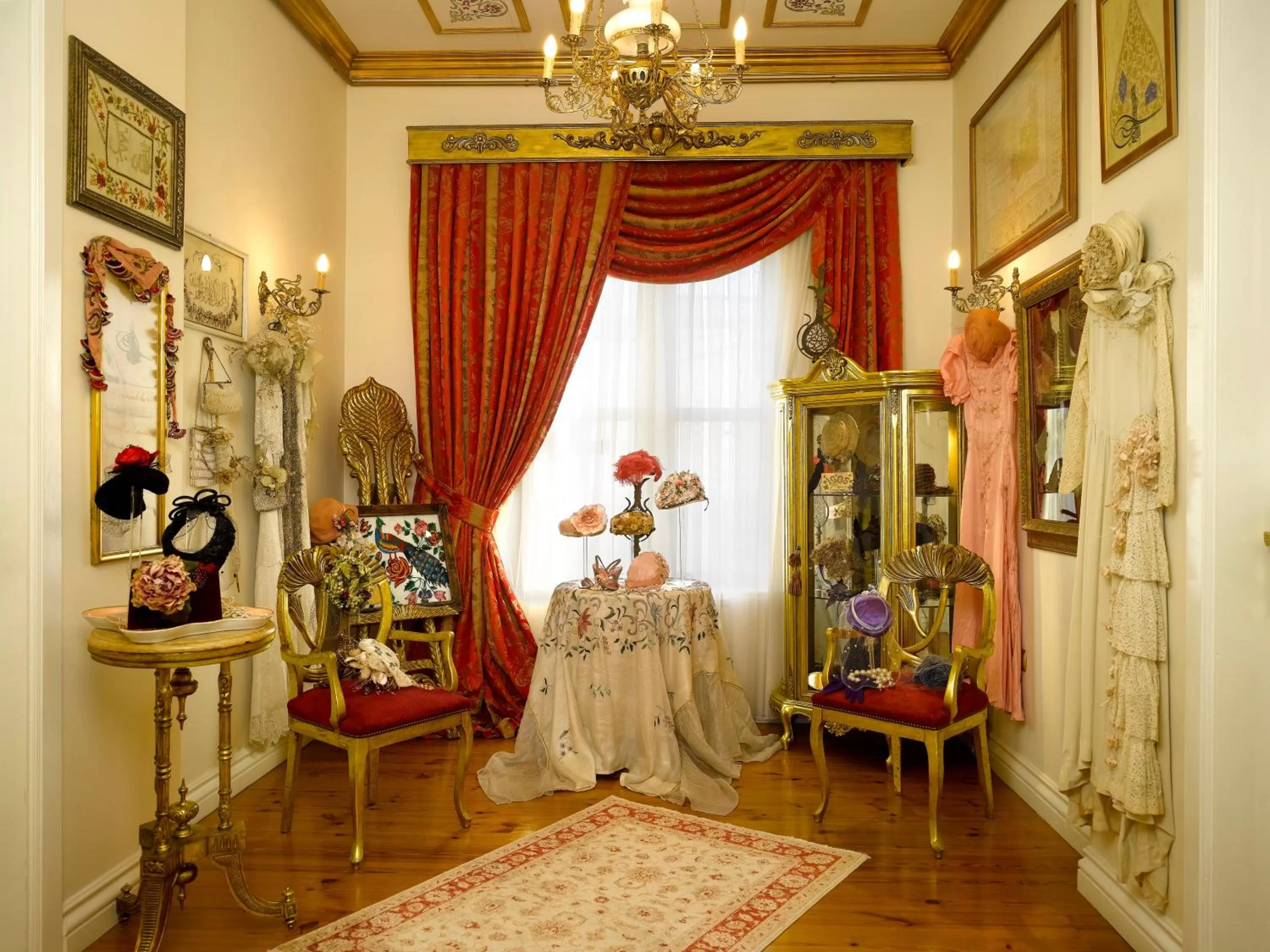 Decorative detail in Erten Konak