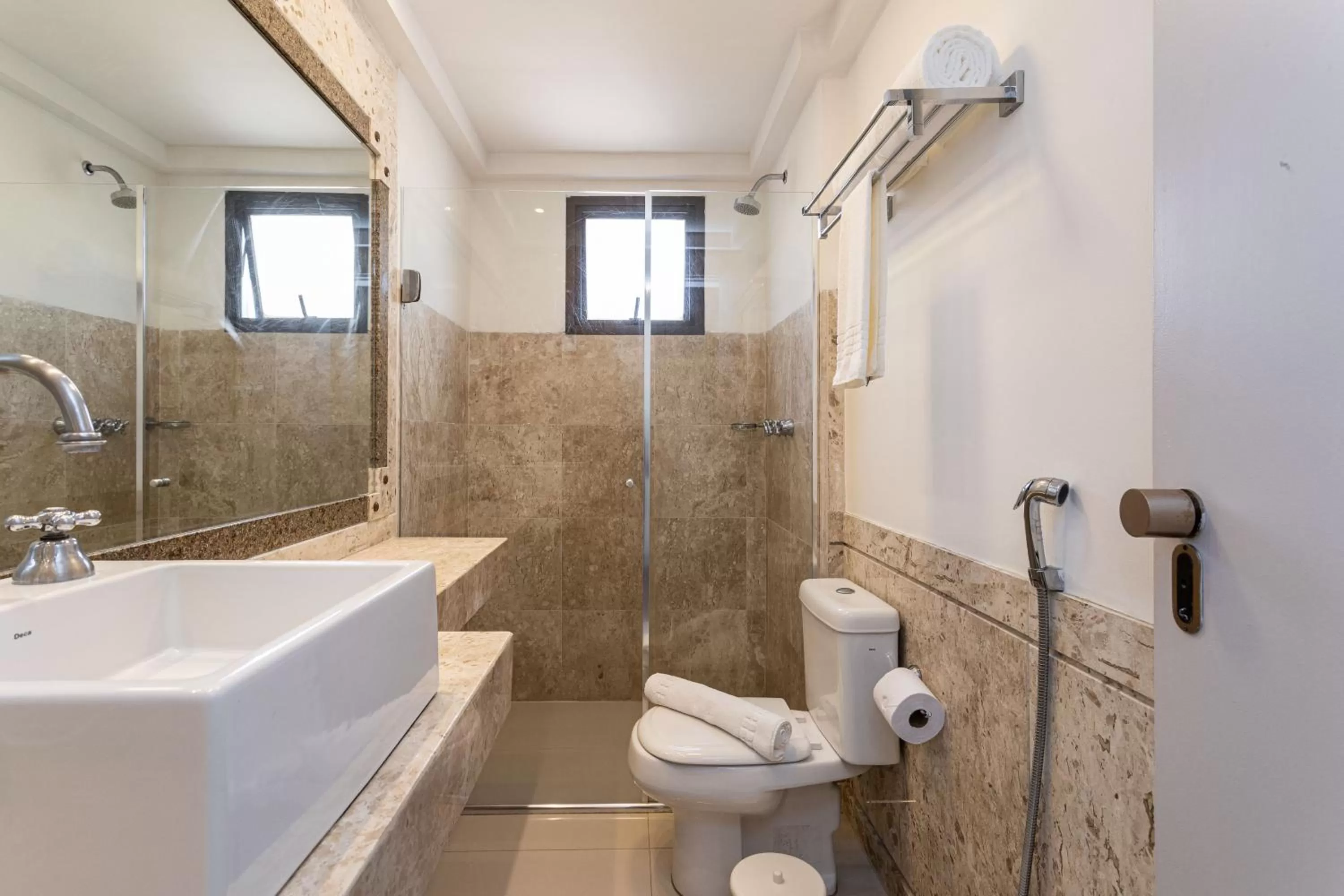 Shower in H4 La Residence Paulista