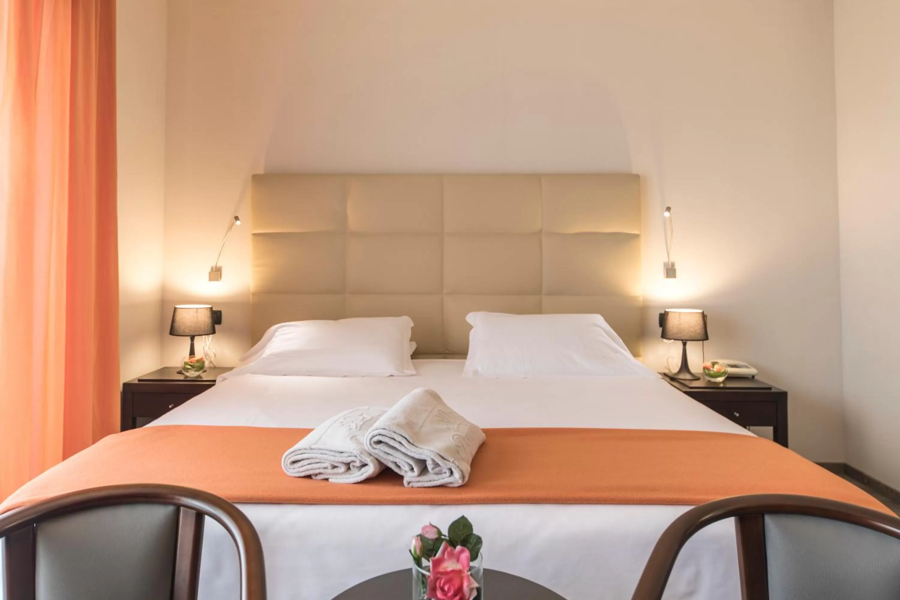 Bedroom, Bed in Hotel Donatello Imola