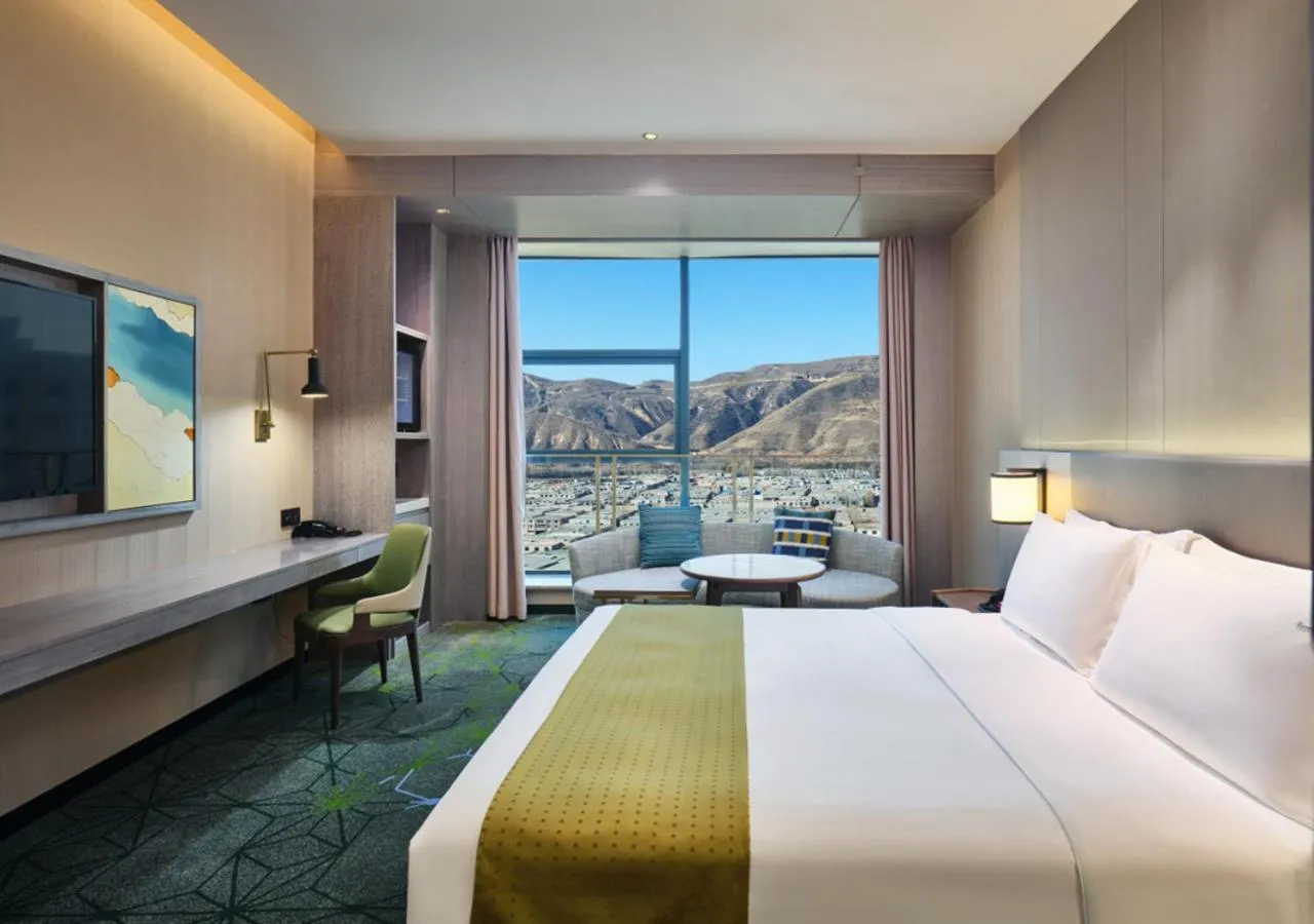 Standard King Room - High Floor in Holiday Inn Xining Hot-Spring by IHG