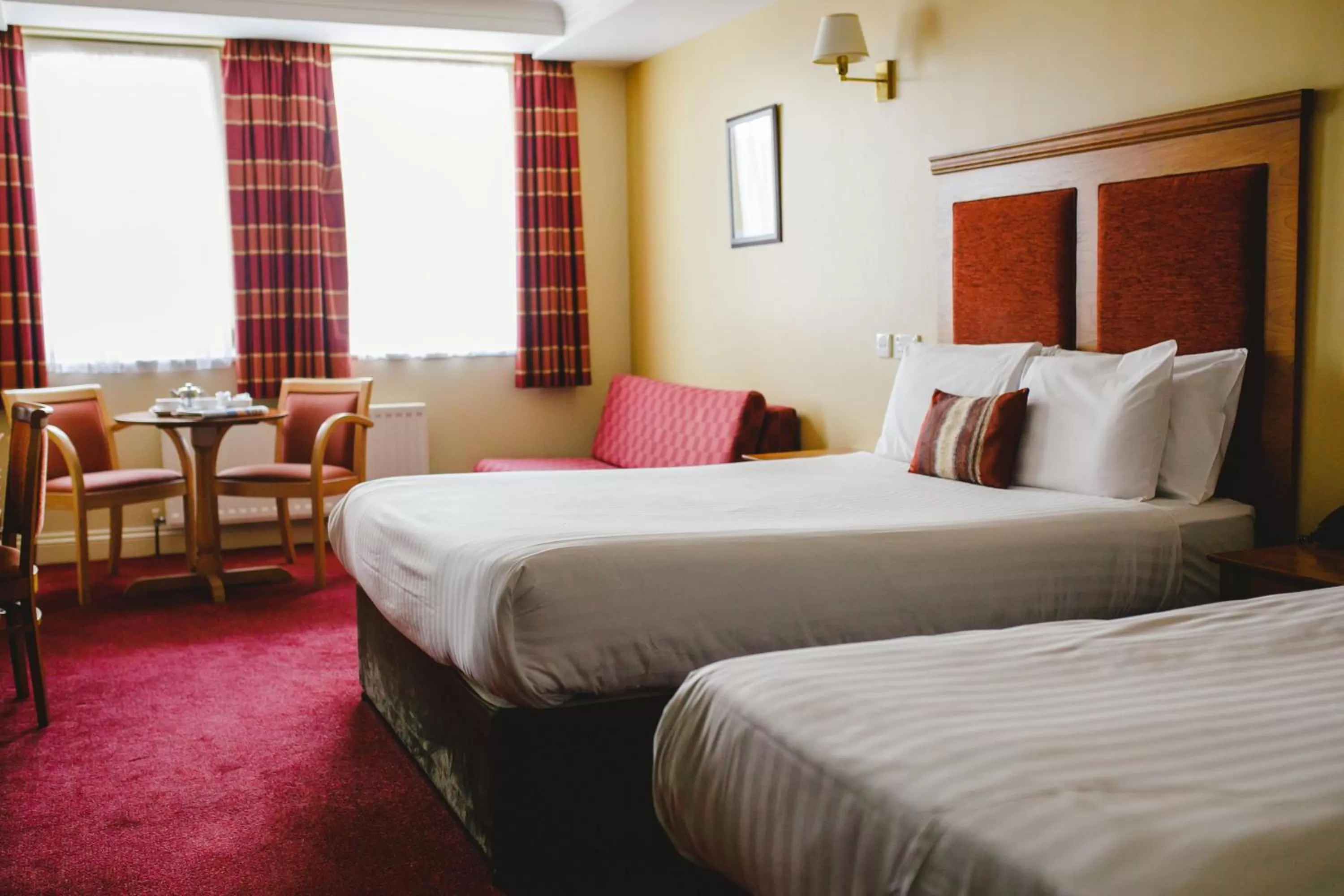 Bedroom, Bed in Inn On The Coast