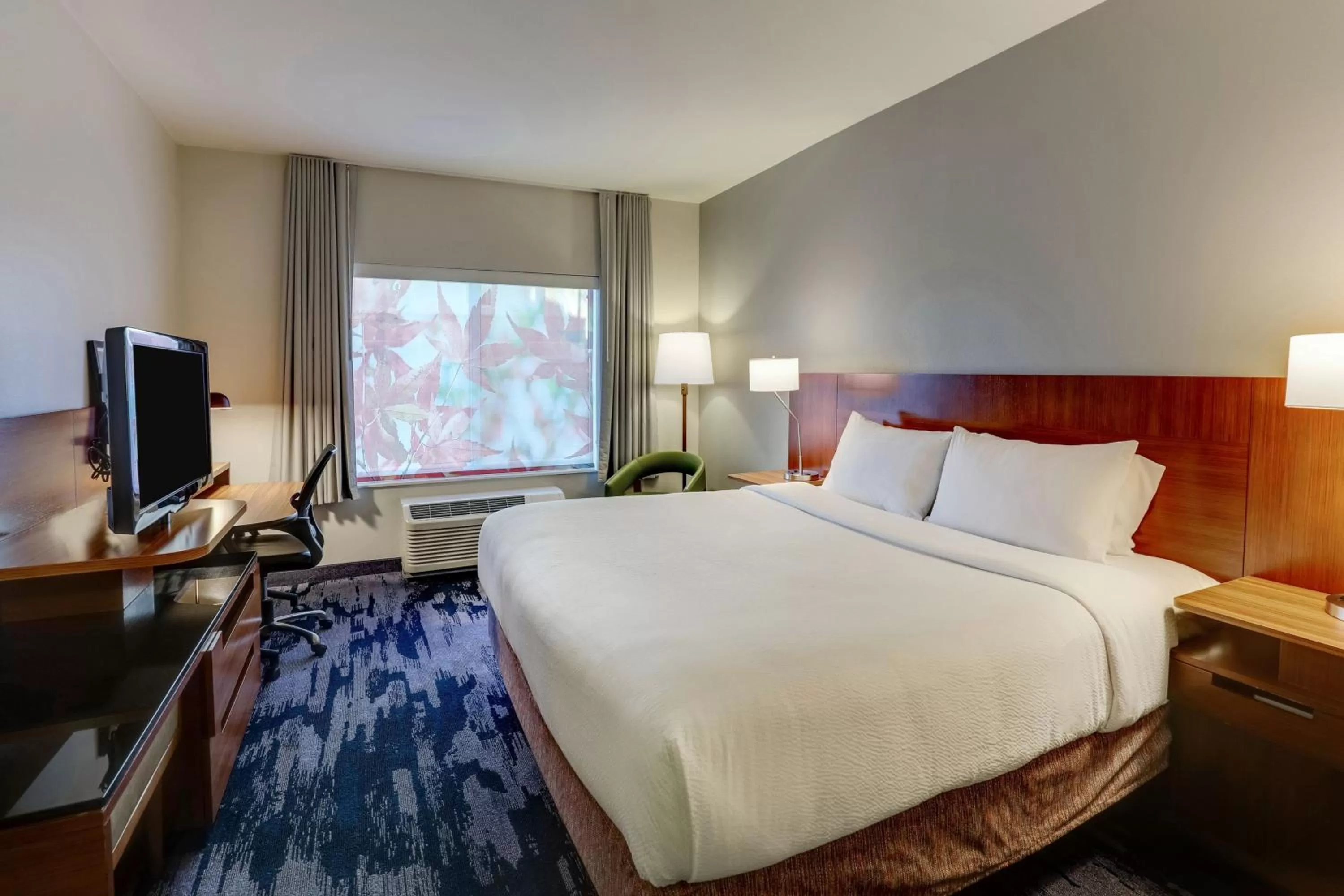 Photo of the whole room, Bed in Fairfield Inn & Suites by Marriott Fort Worth I-30 West Near NAS JRB