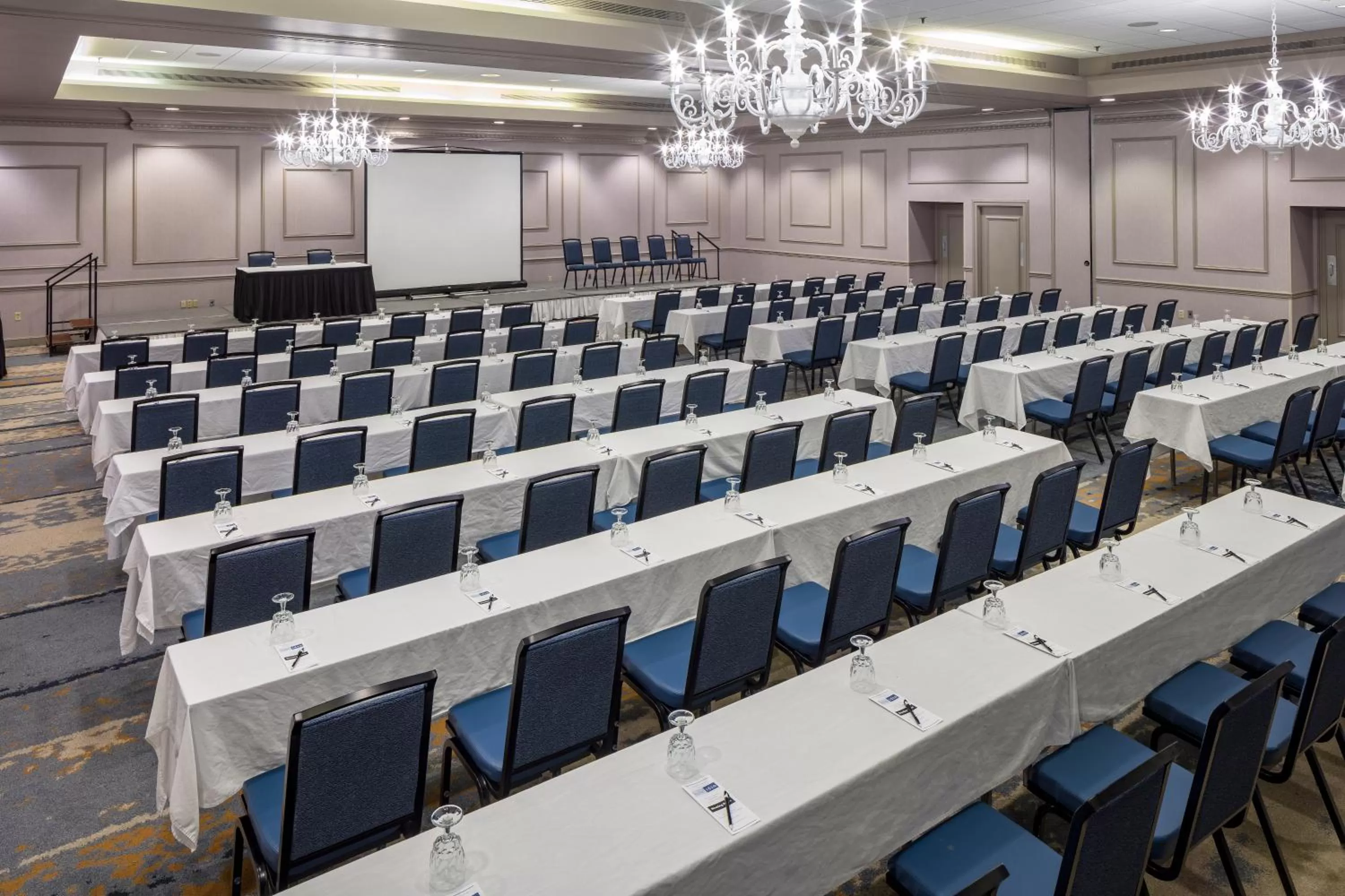 Banquet/Function facilities in Hotel 1620 Plymouth Harbor