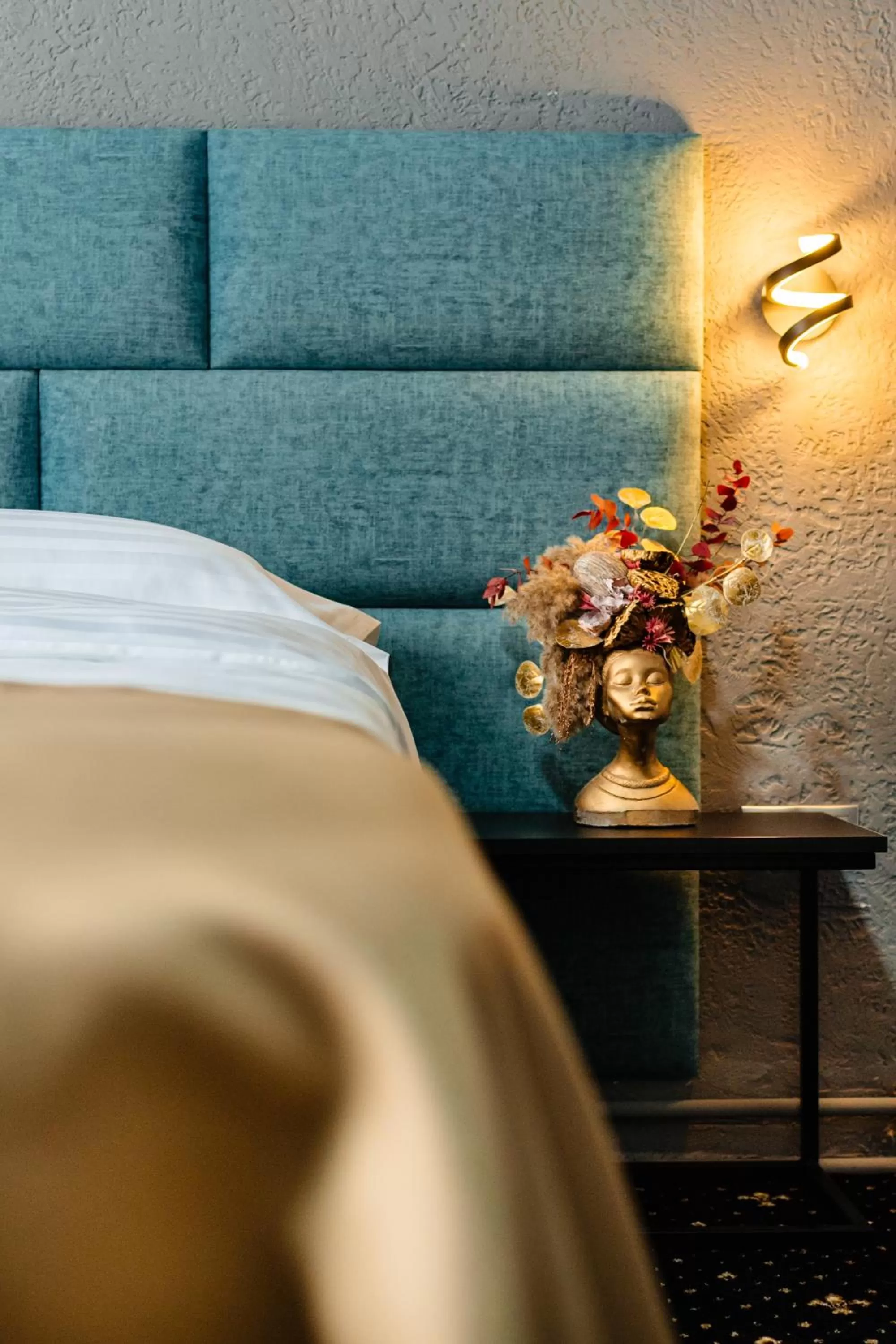 Bed in Palace Bulevard Inn