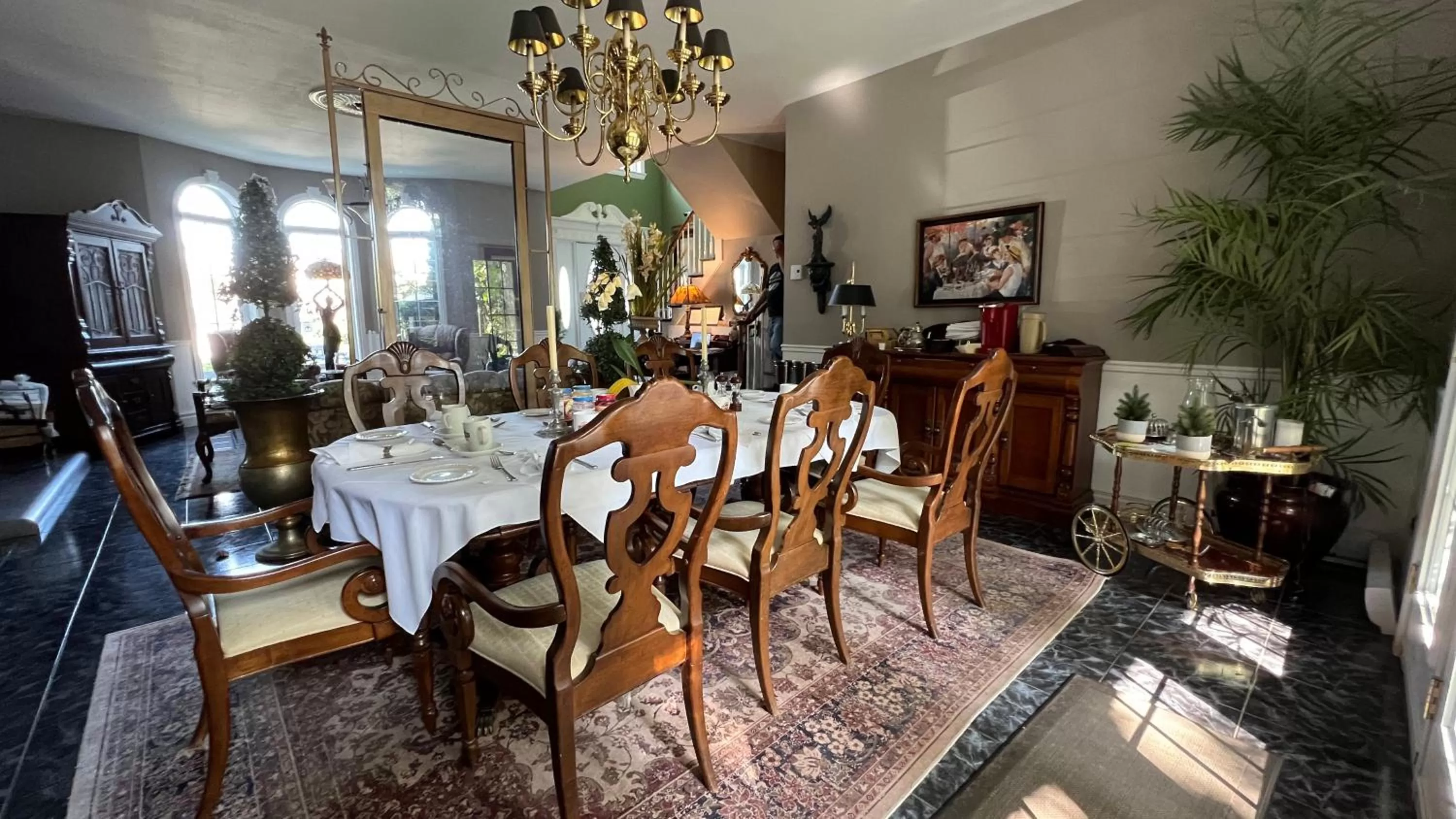 Dining area in Gîte du Caméléon