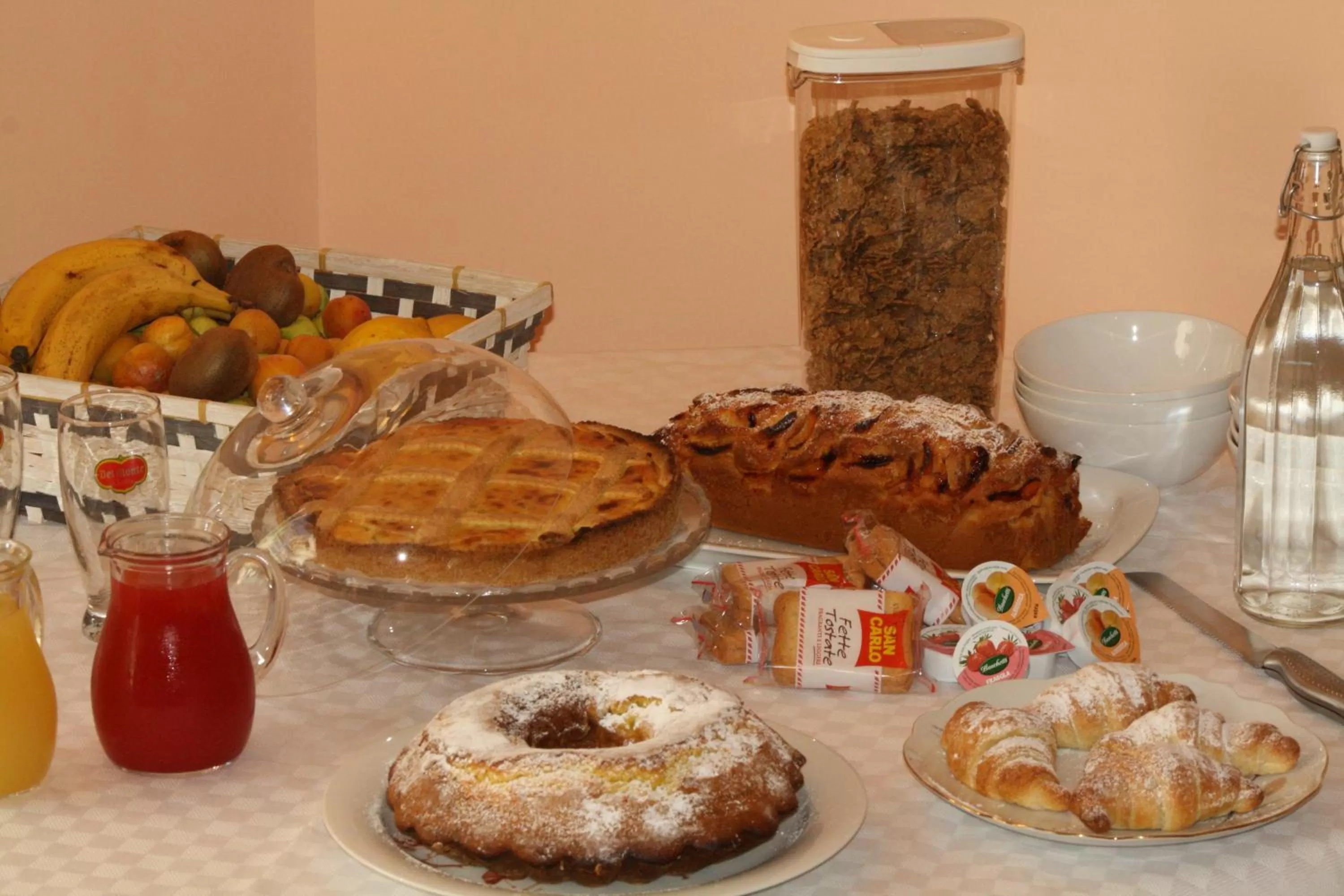 Buffet breakfast in Il Principe B&B