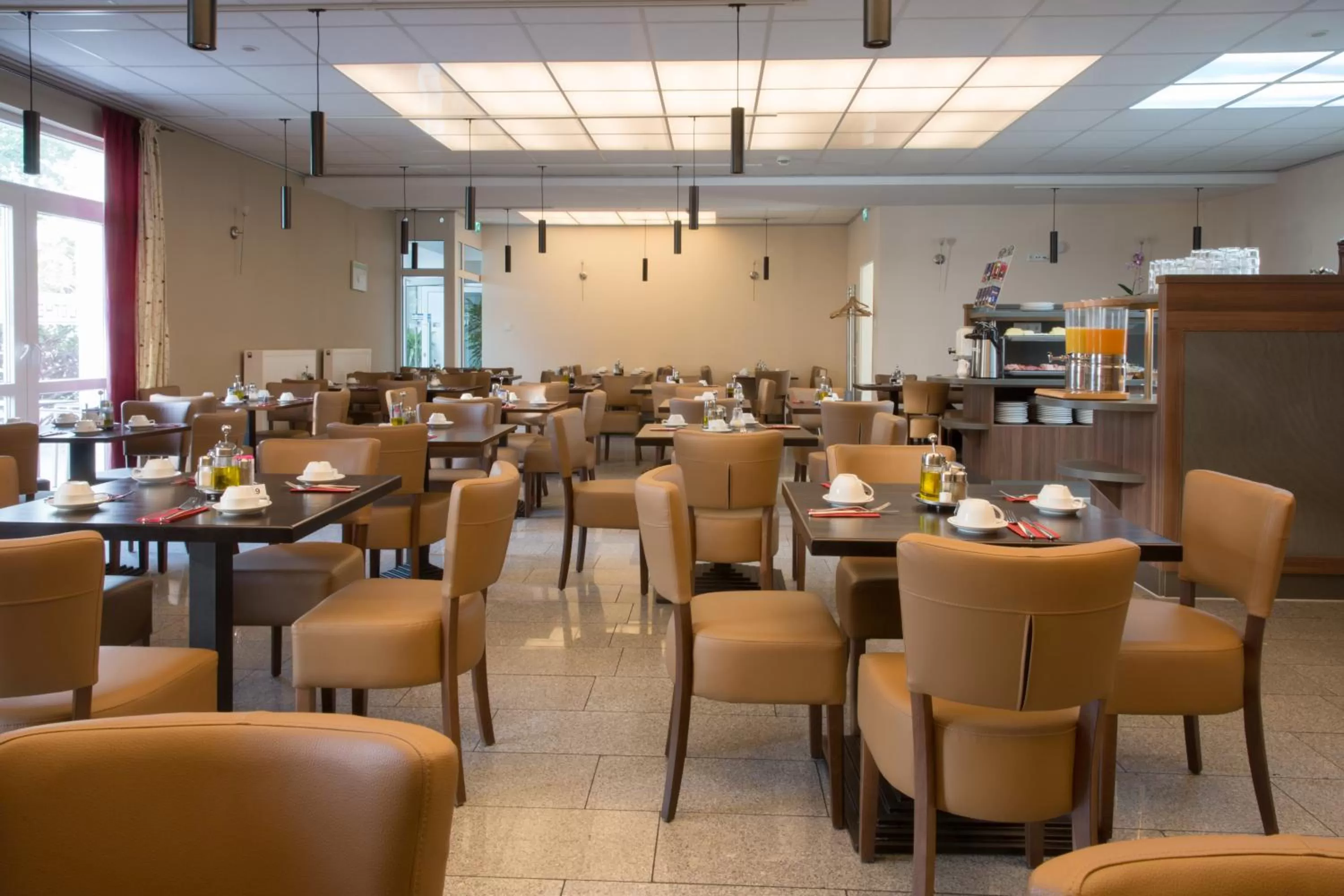 Restaurant/places to eat in Trip Inn Goethe Conference Hotel