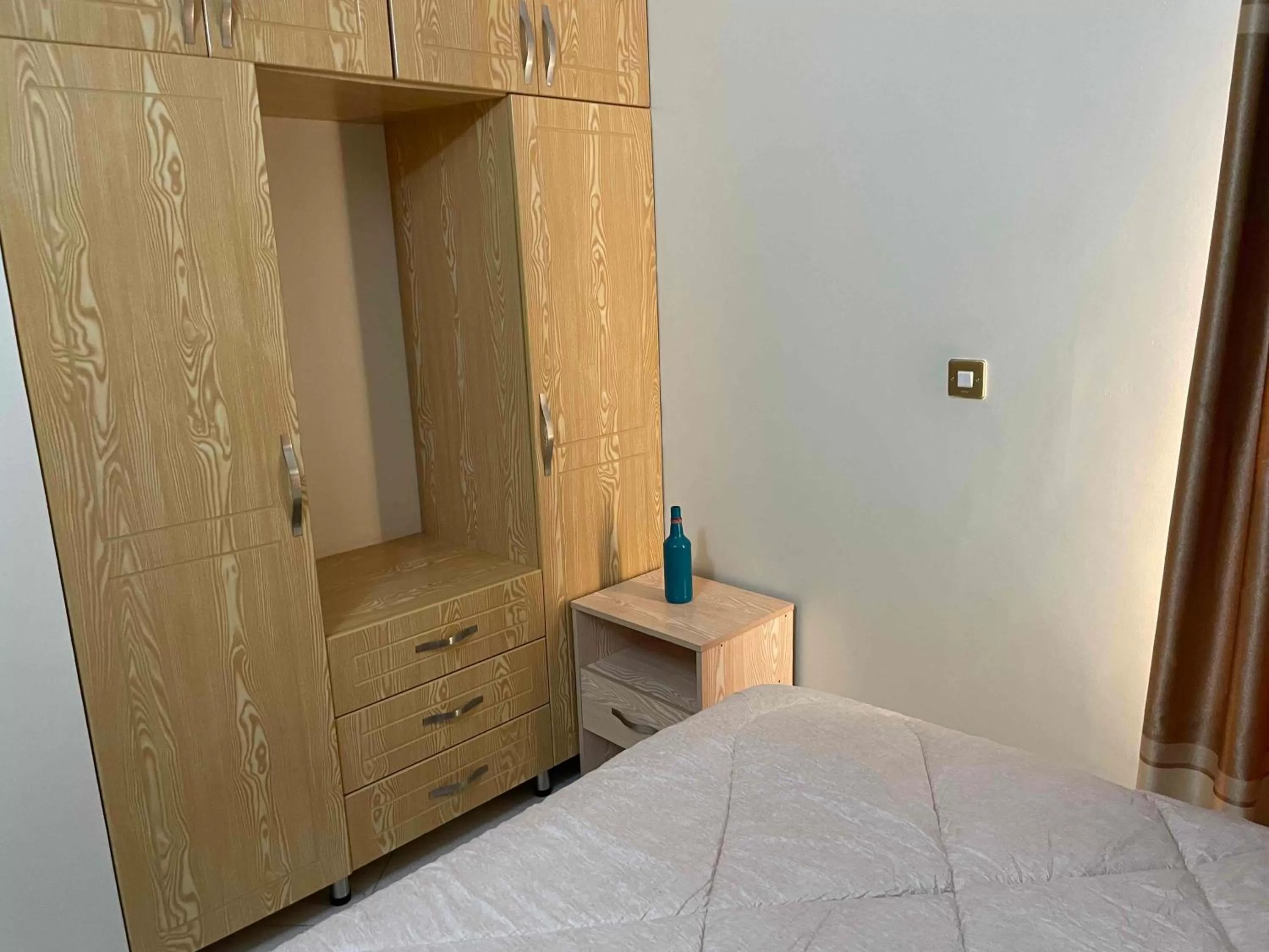 Bedroom, Bed in Jaffa Suites