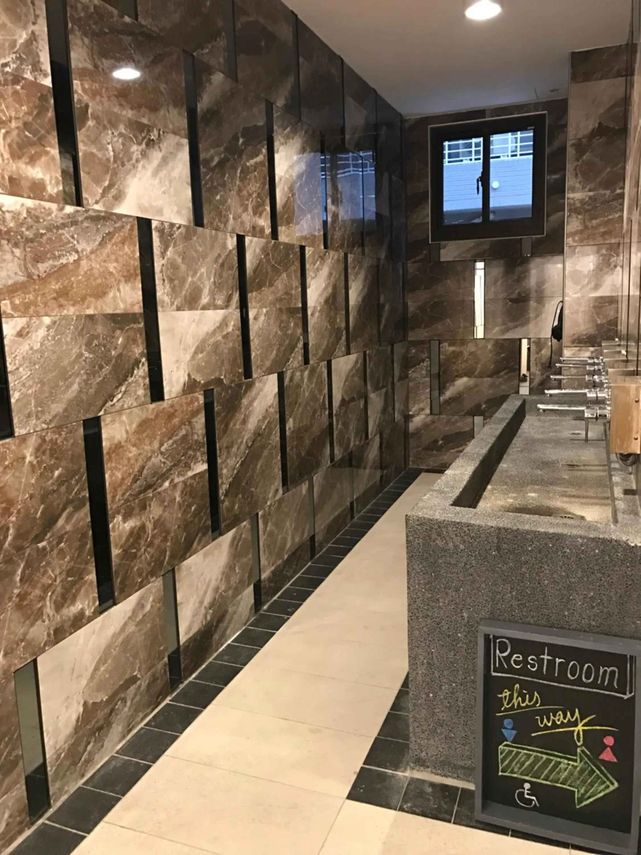 Shower in Master Chitow Hostel