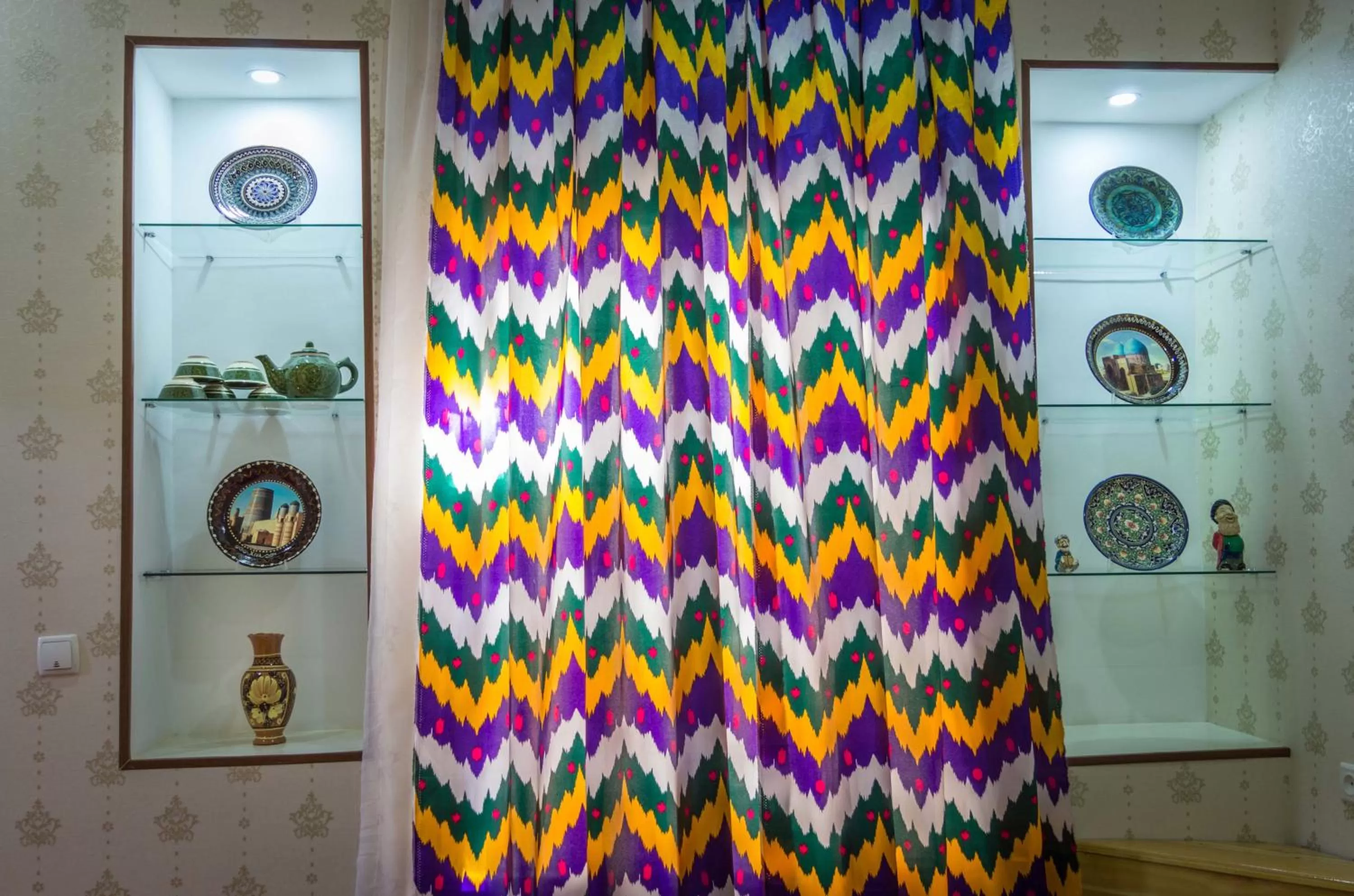 Photo of the whole room in Jahongir Guest House