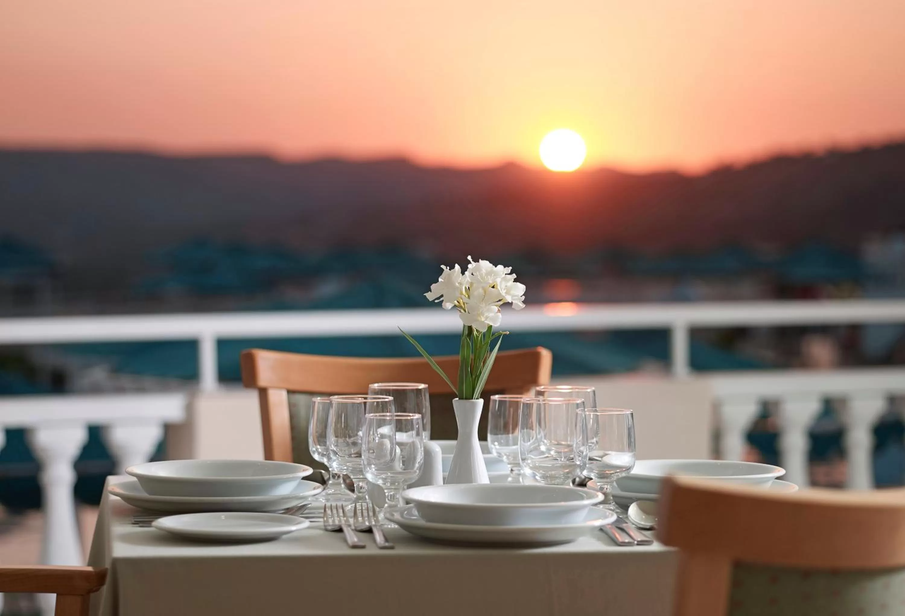 Restaurant/places to eat in Canvas by Mitsis Family Village