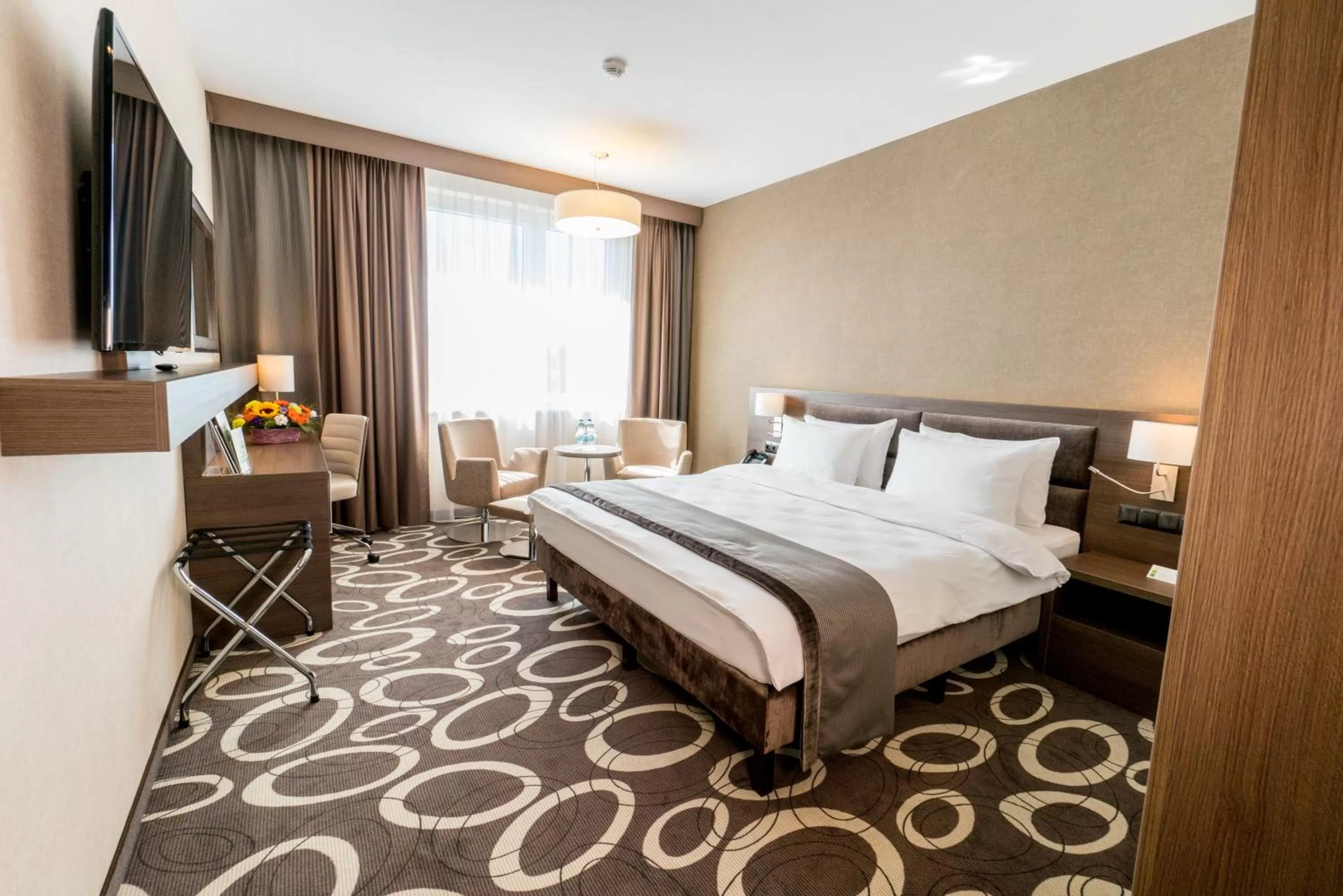 Photo of the whole room, Bed in Holiday Inn Dąbrowa Górnicza-Katowice by IHG