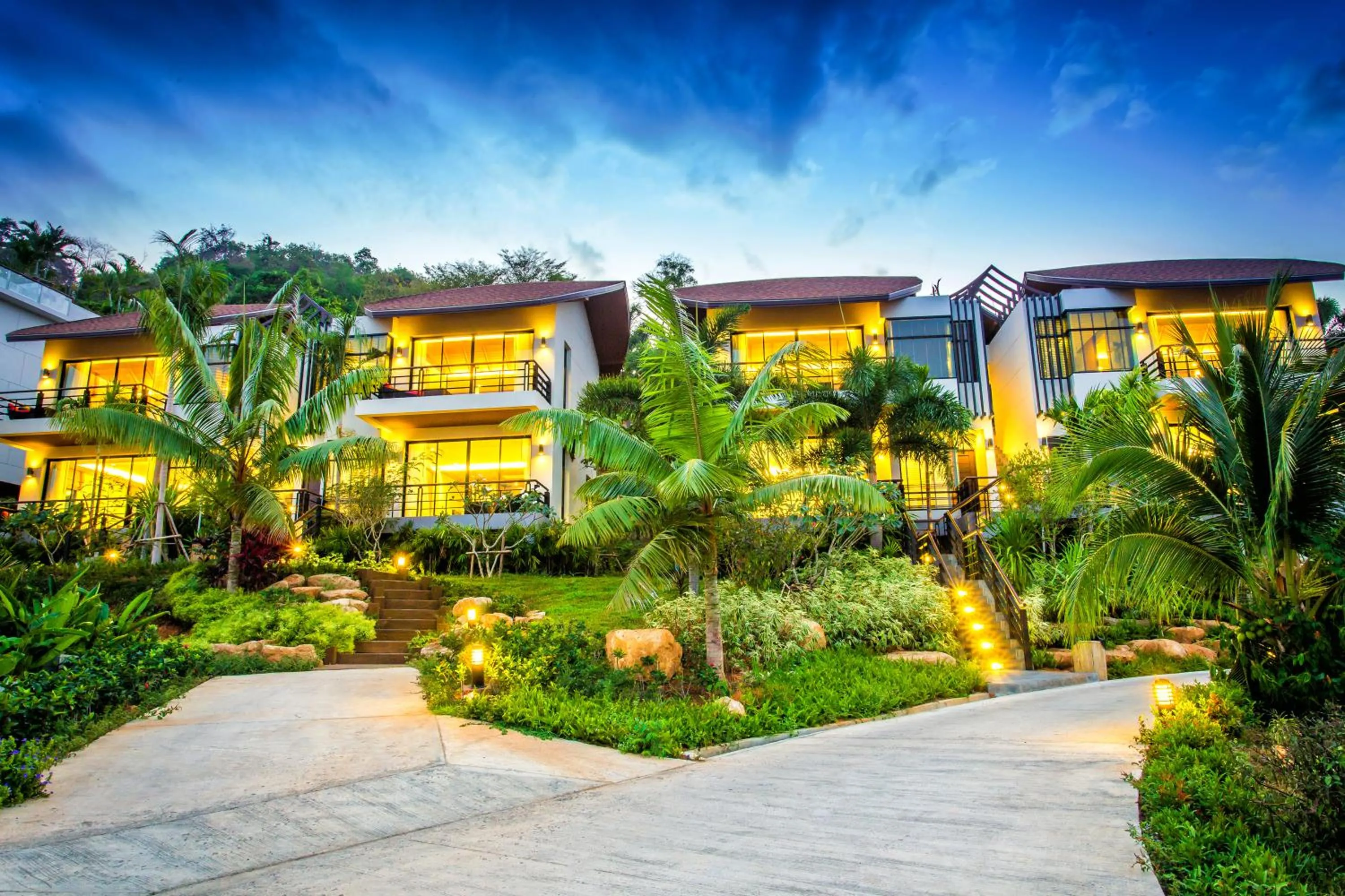 Facade/entrance in Chalong Chalet Resort