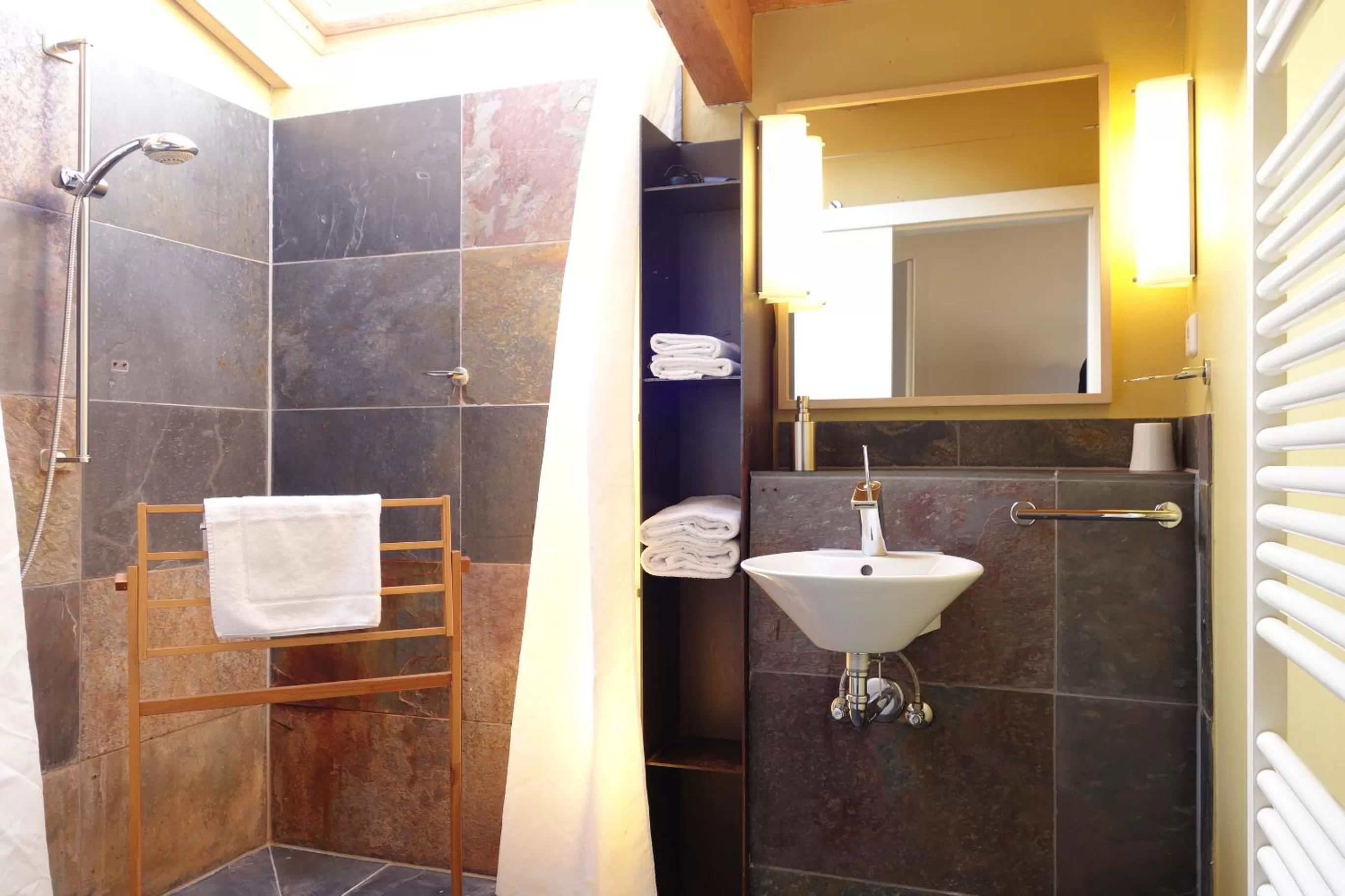 Decorative detail, Bathroom in Hotel Alter Hafenspeicher