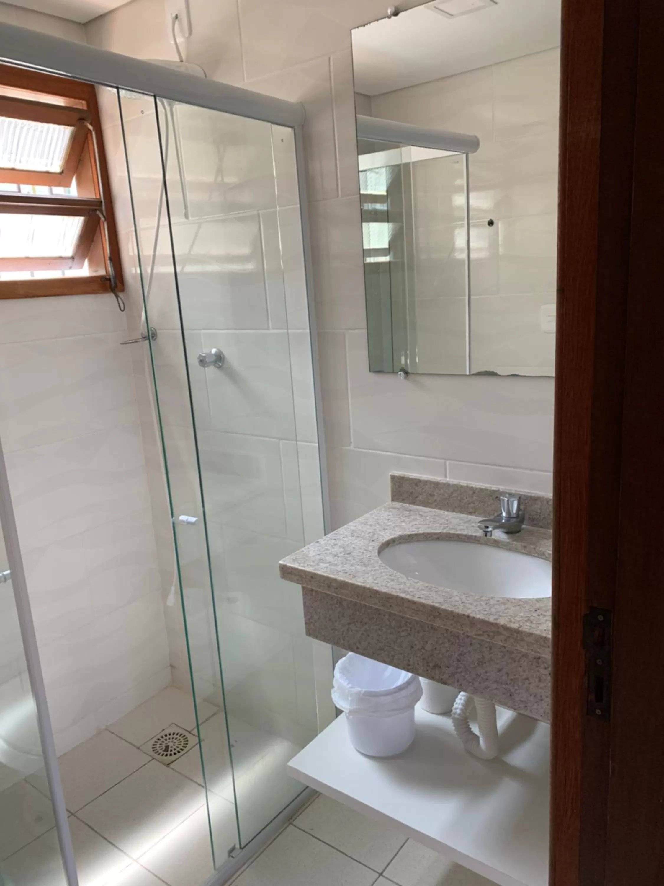 Bathroom in Beach House Floripa - Sunset