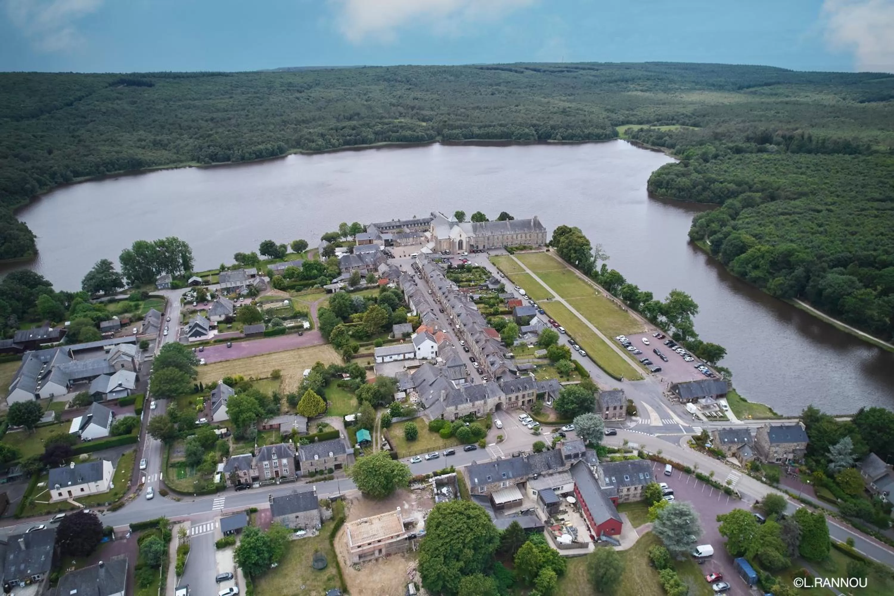 City view in Logis Hotel, restaurant et spa Le Relais De Broceliande