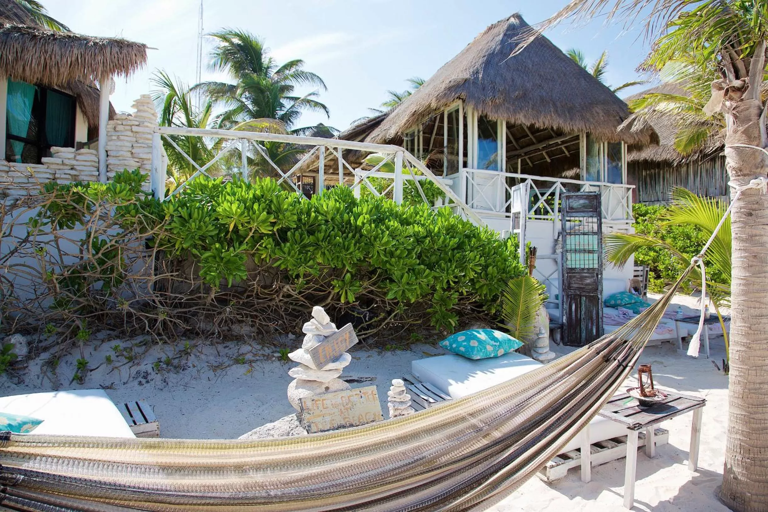 Property building in Punta Piedra Beach Posada