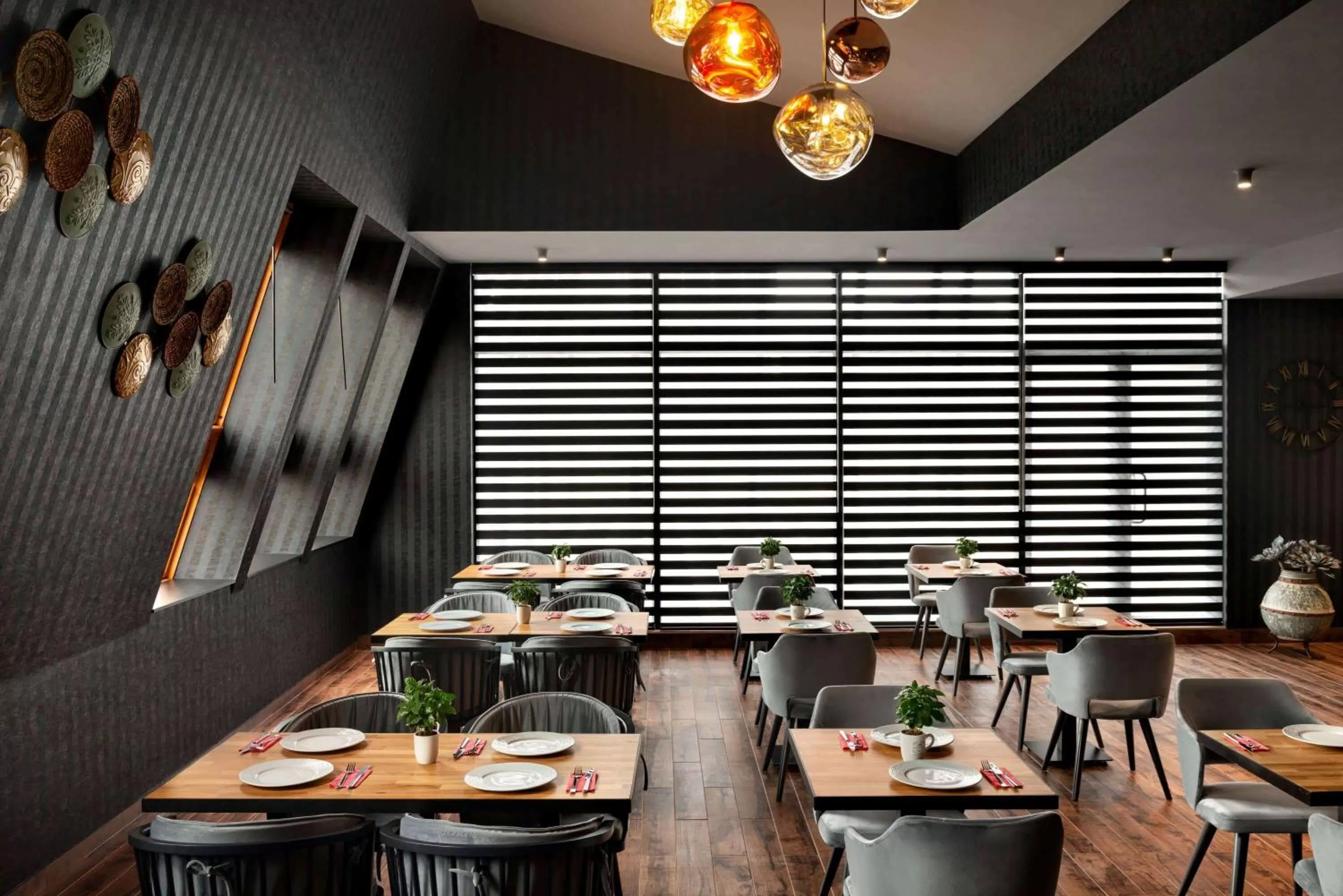 Restaurant/places to eat in Ramada by Wyndham Budapest City Center