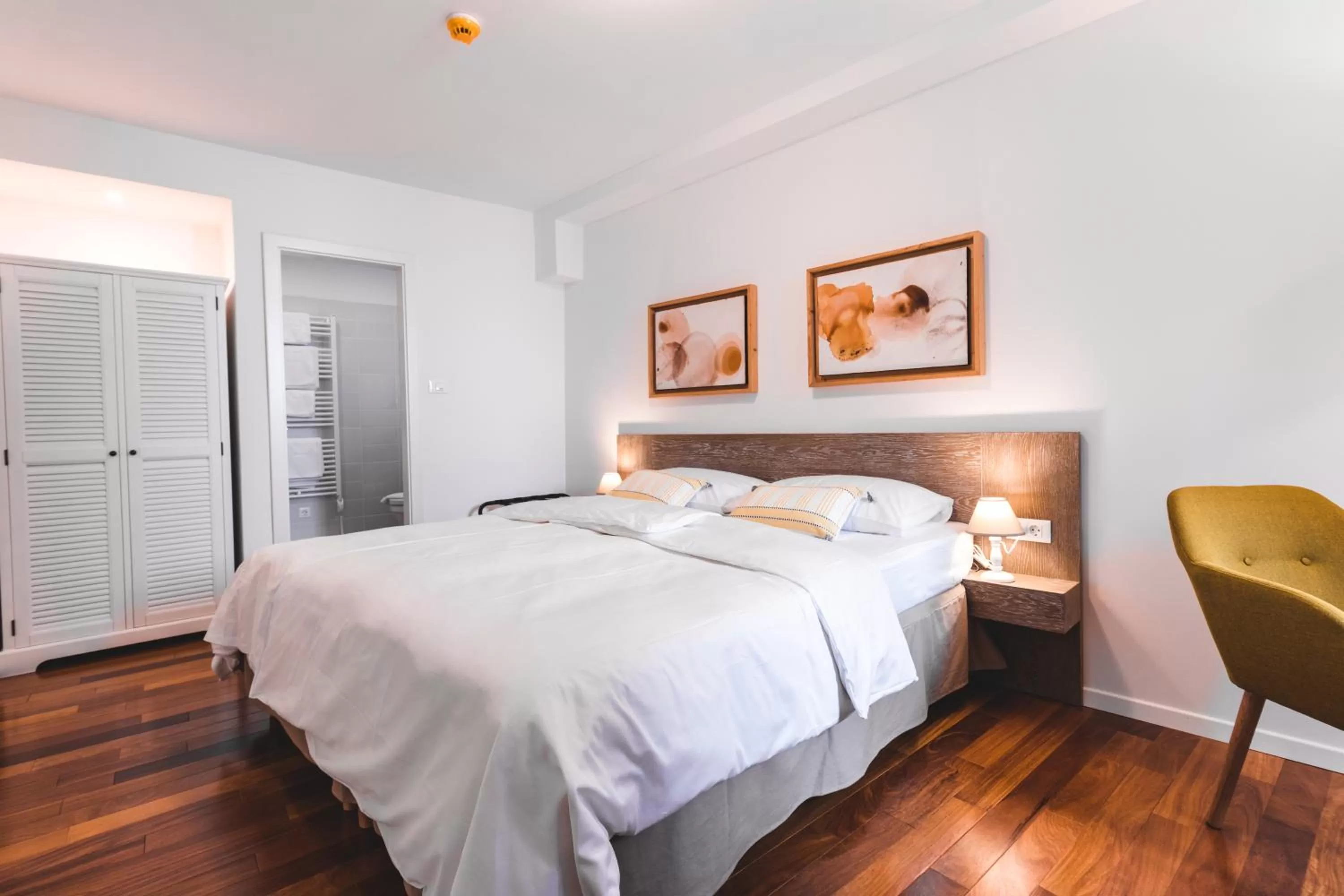 Bed in Second Life in Piran - Hotel Zala Piran with private parking and shuttle service