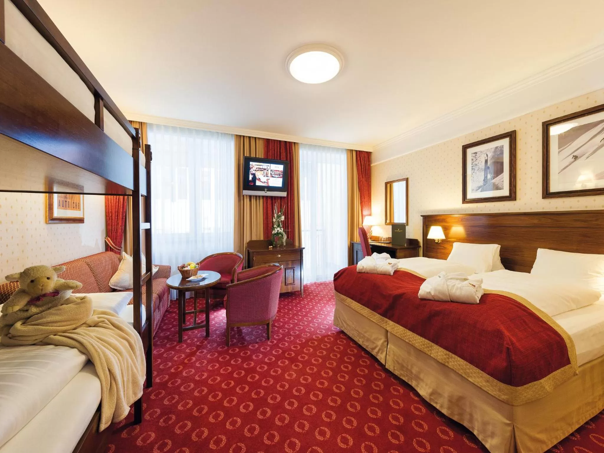 Decorative detail, Bed in Hotel Salzburger Hof