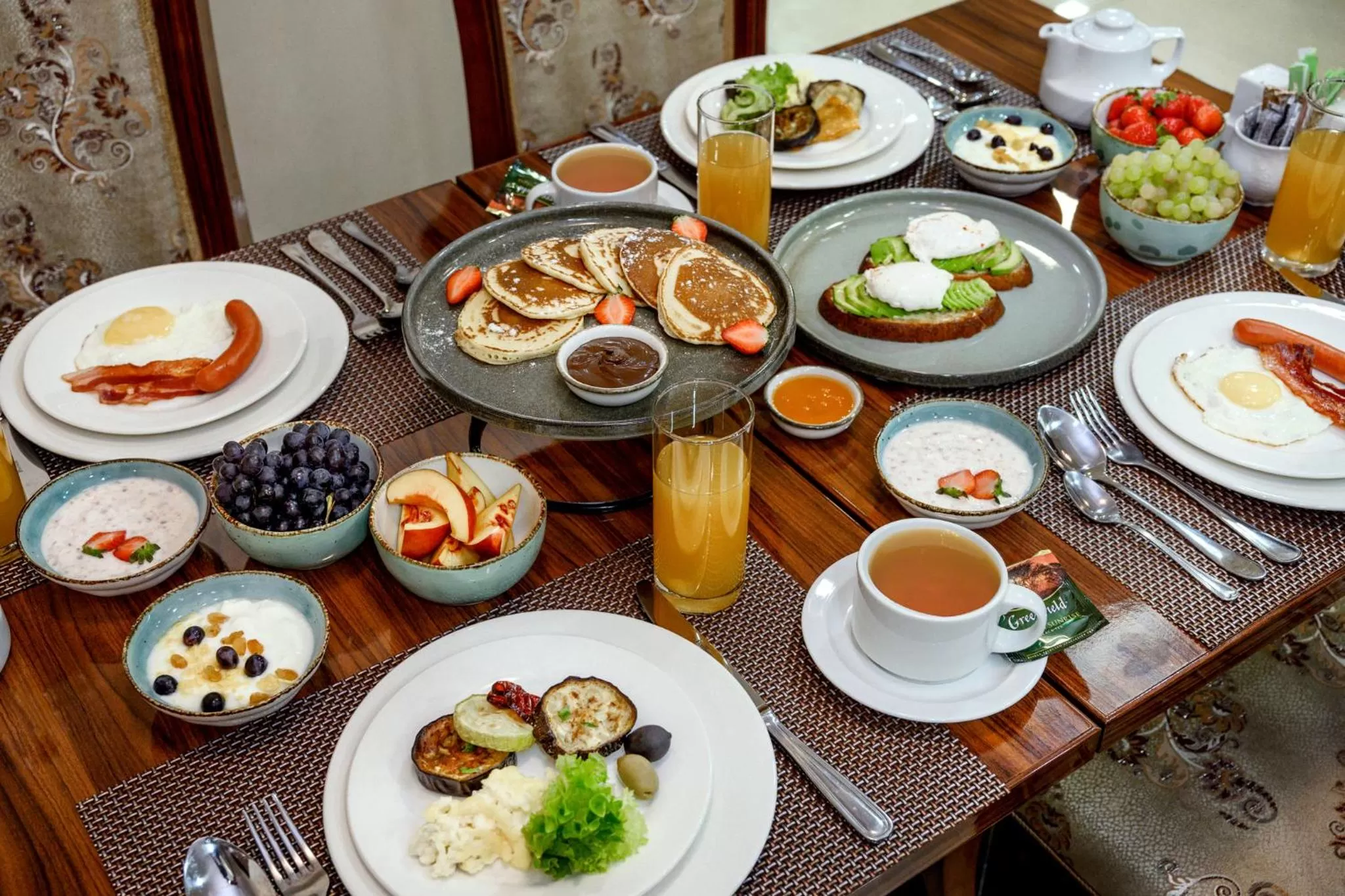 Restaurant/places to eat in Royal Plaza by Stellar Hotels, Yerevan