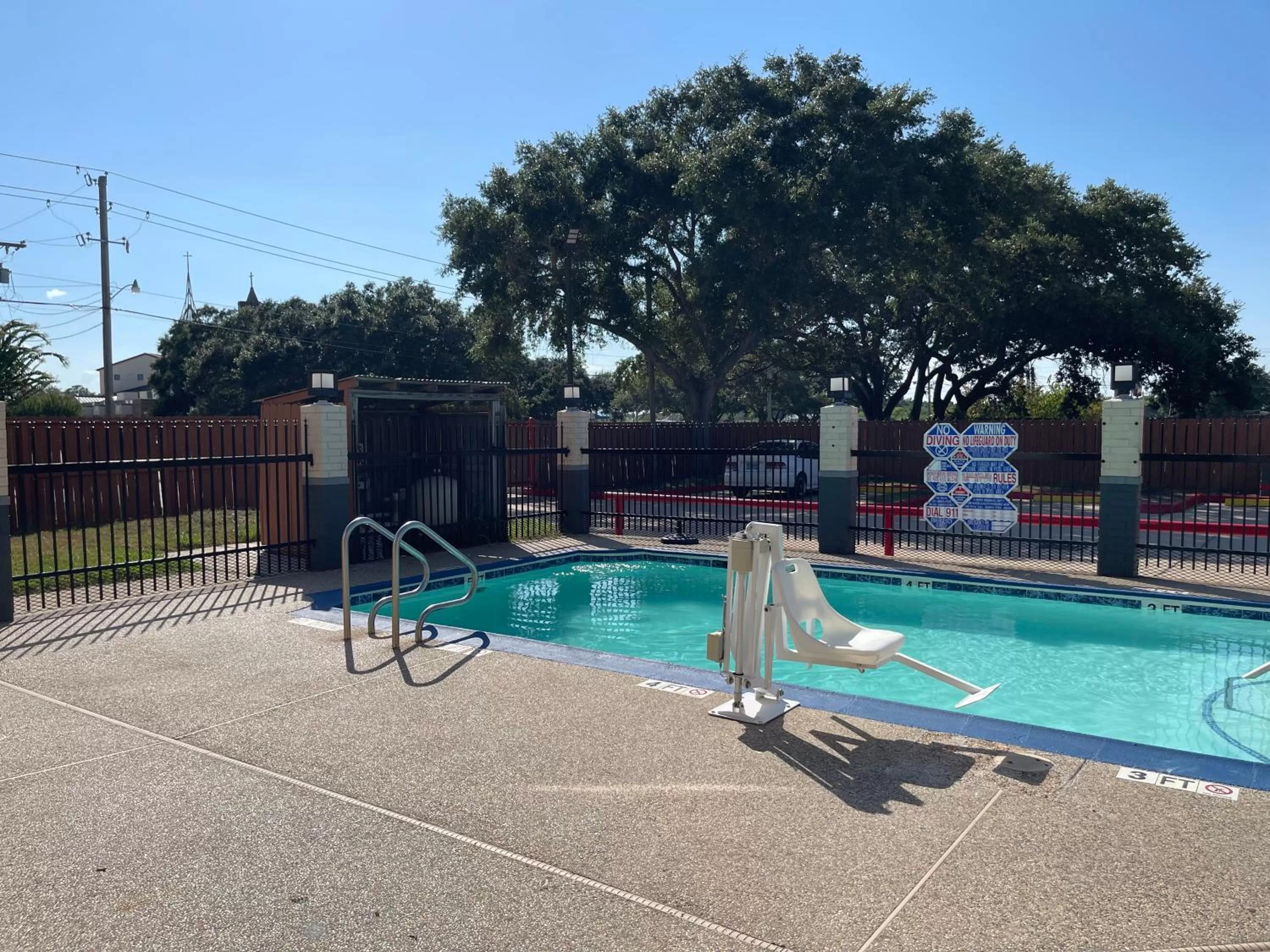 Swimming pool in Days Inn by Wyndham Dickinson TX