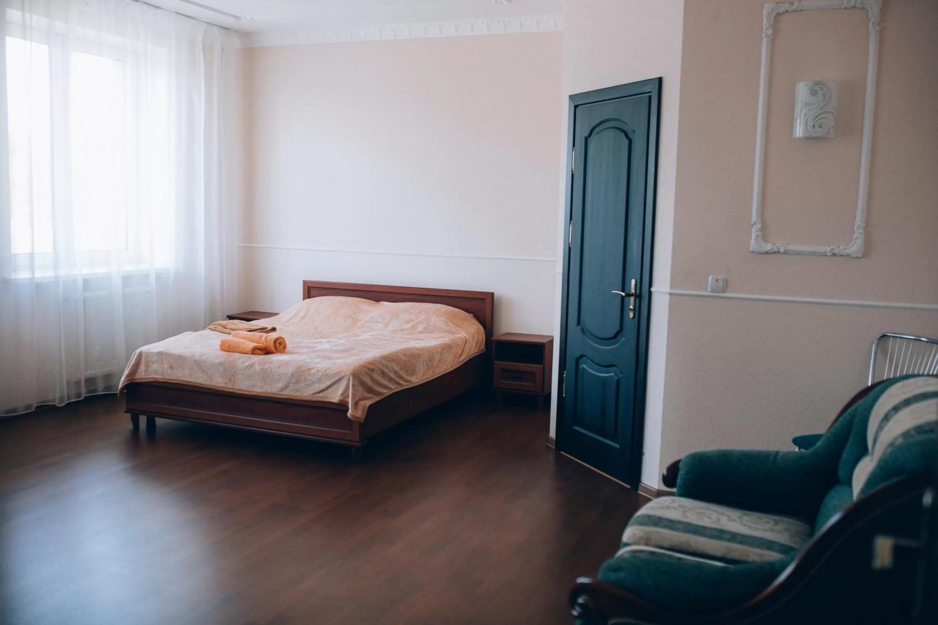 Property building, Bed in Fermerska Hata