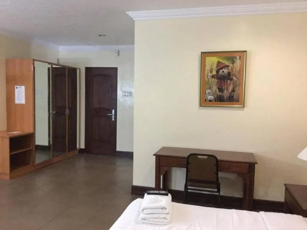 Bedroom, Bed in Dottie's Place Hotel & Restaurant